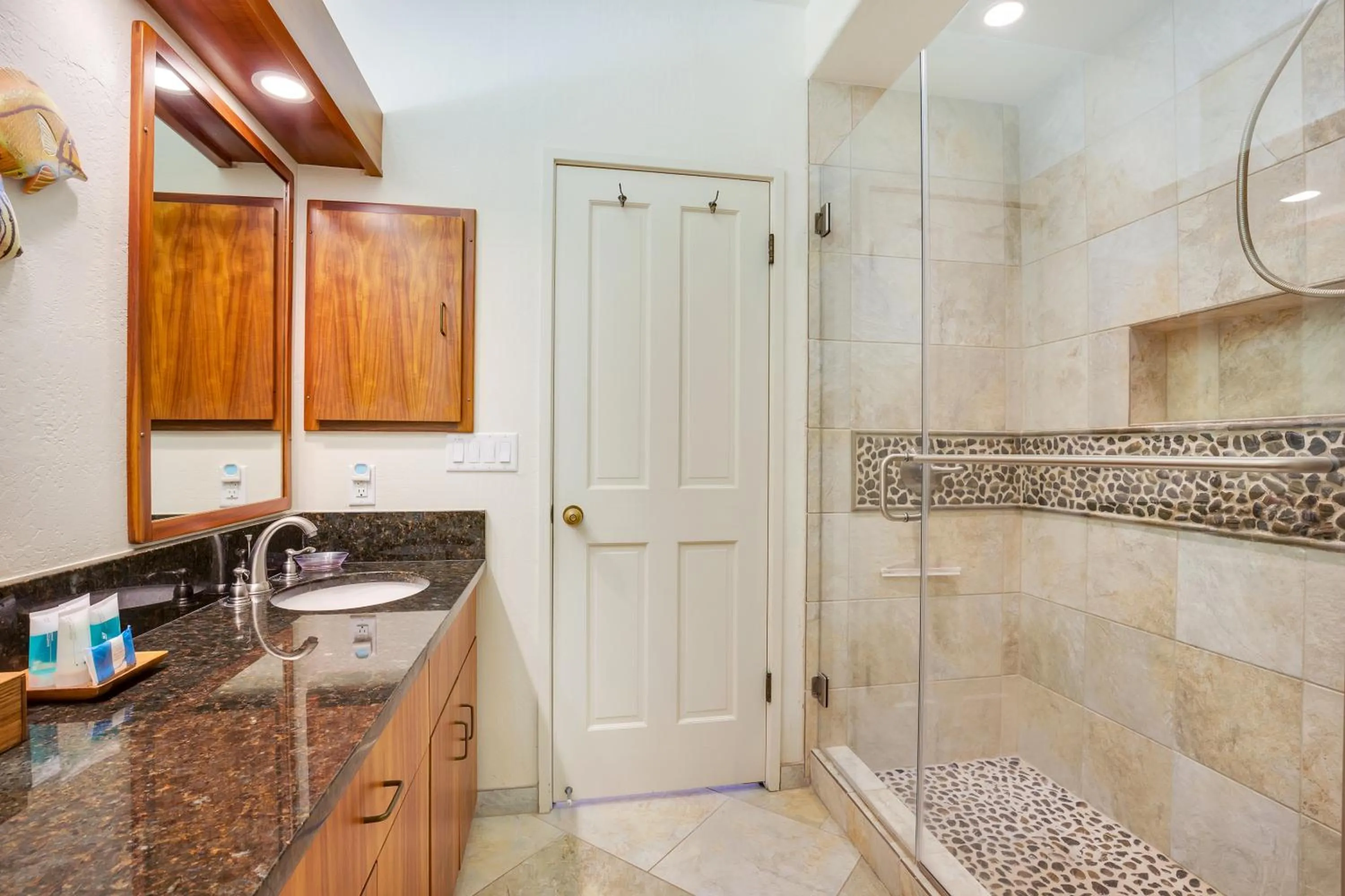 Bathroom in Castle Kanaloa at Kona