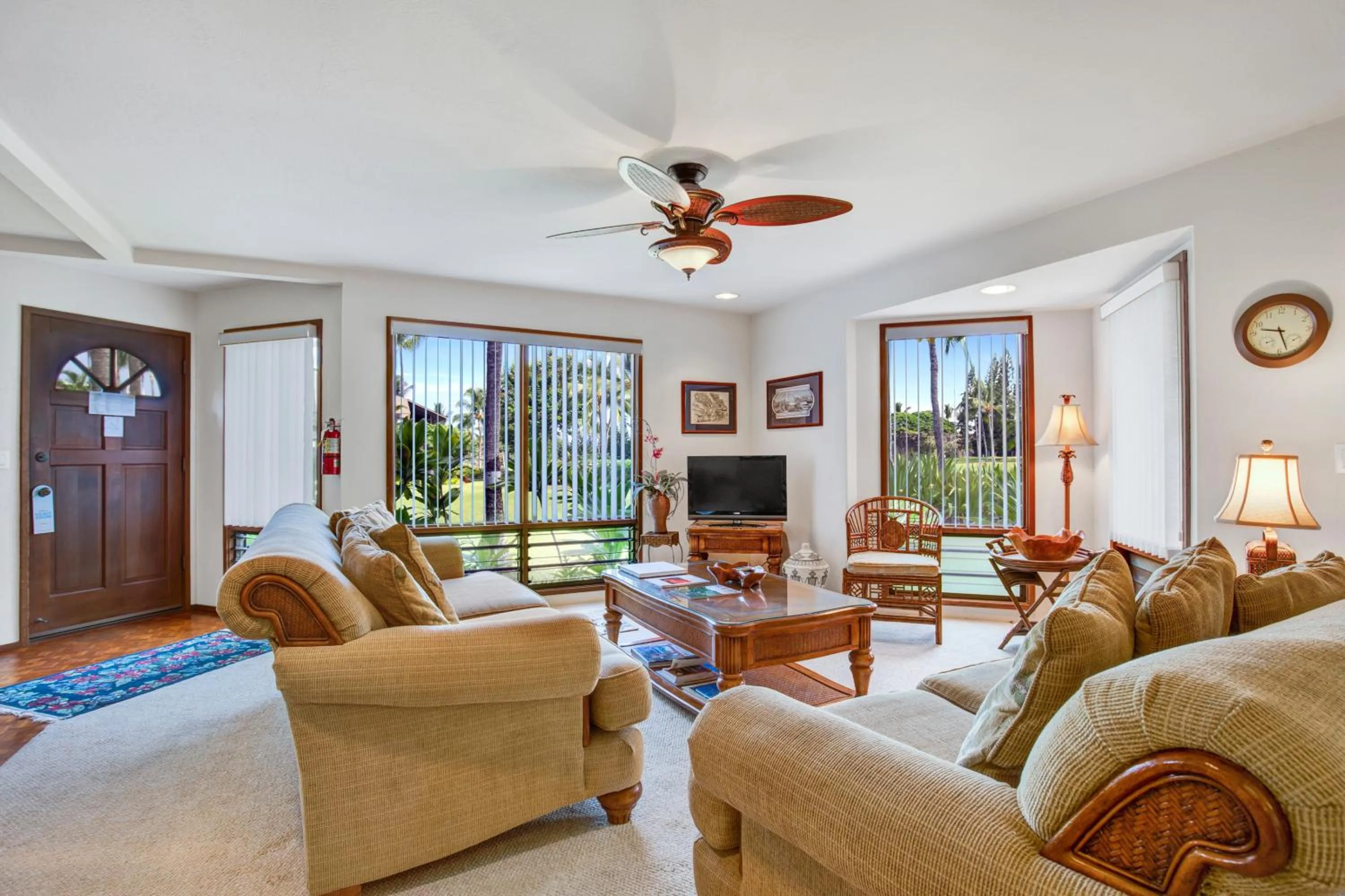 Living room in Castle Kanaloa at Kona