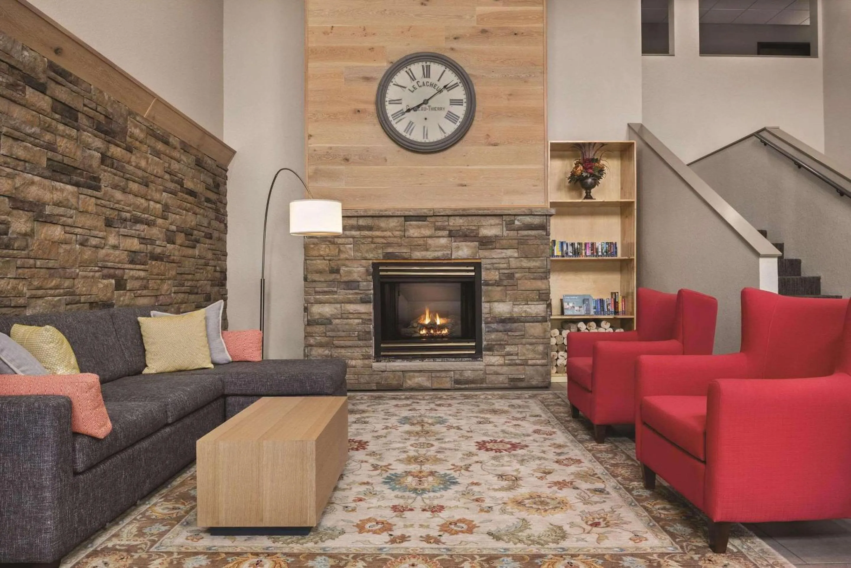 Lobby or reception in Country Inn & Suites by Radisson, Cottage Grove, MN