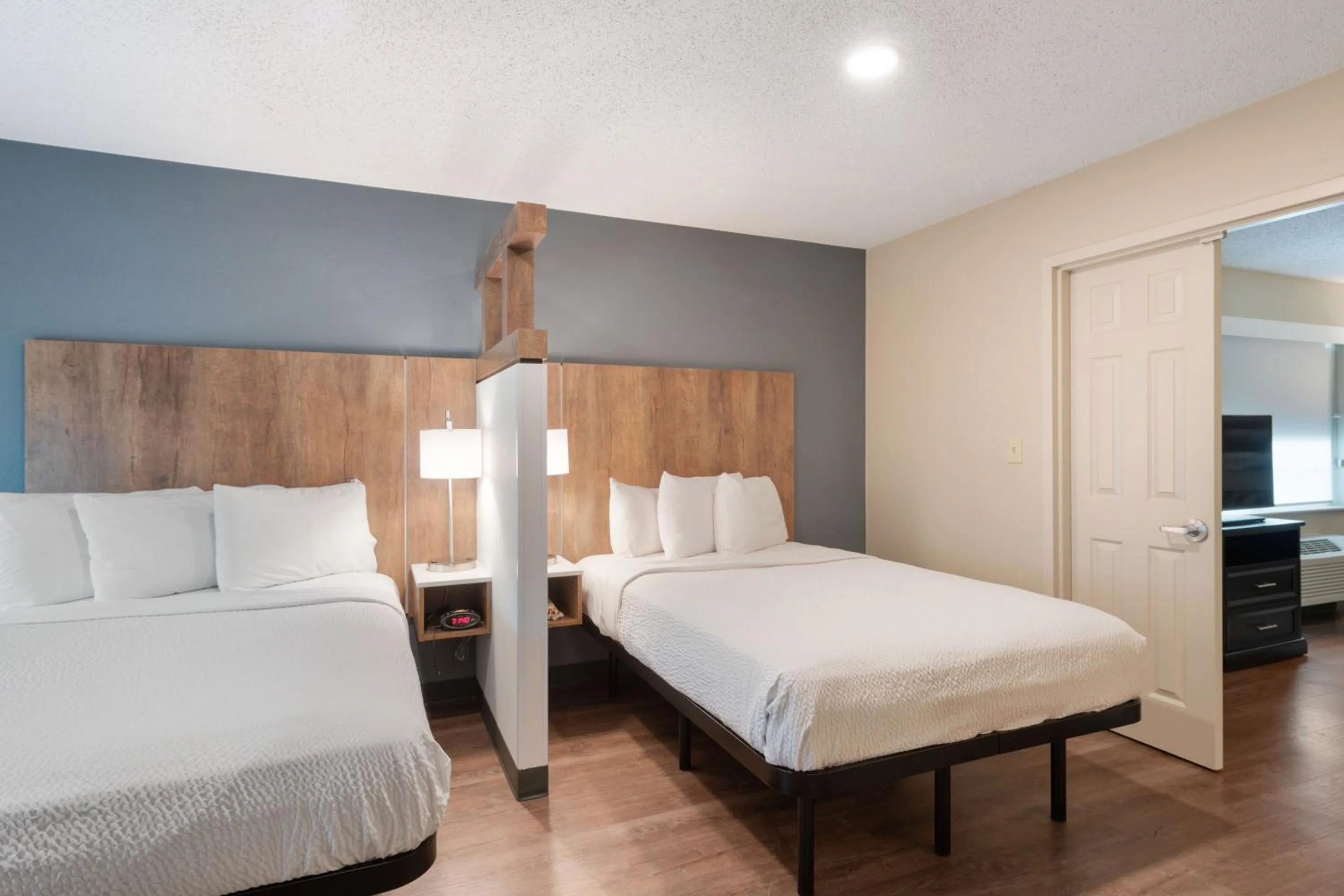 Bed in Extended Stay America Premier Suites - Charlotte - Pineville - Pineville Matthews Rd.