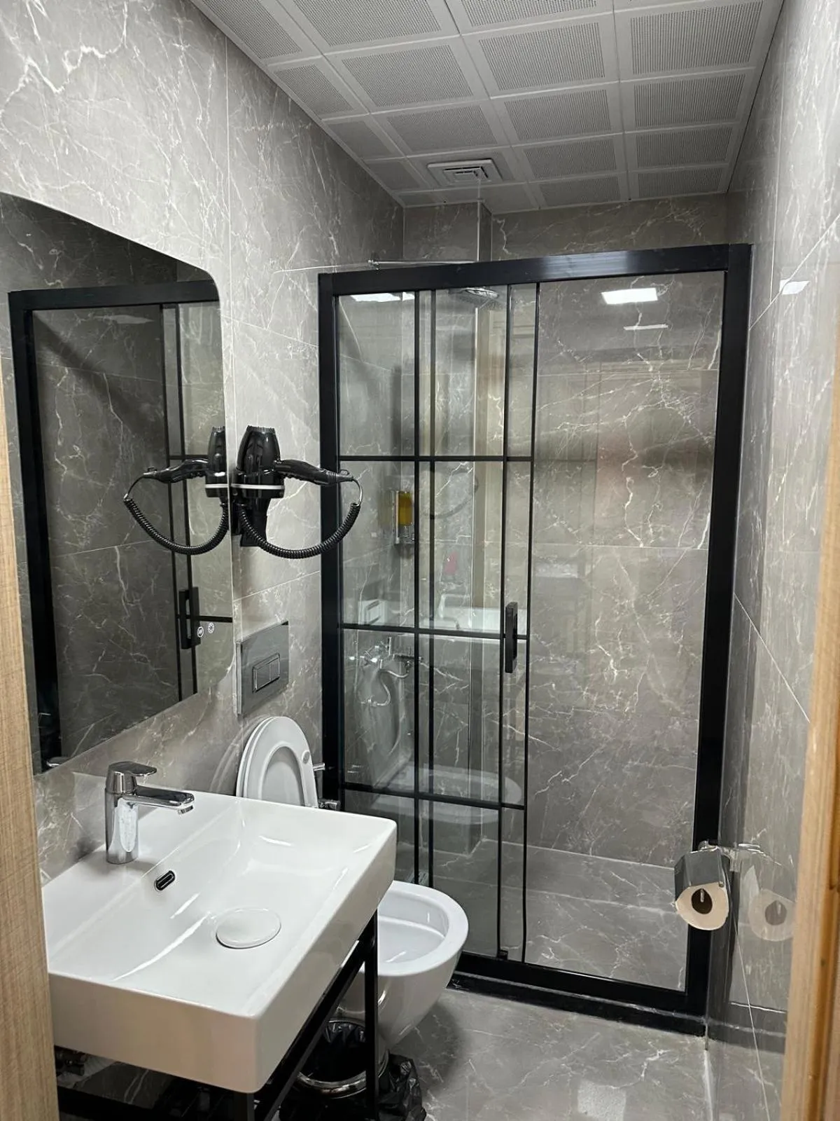 Shower in Grand FM Hotel