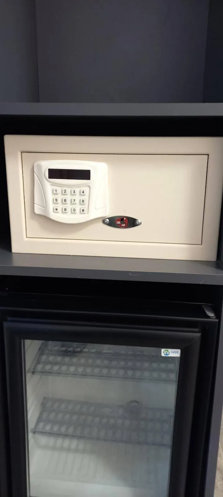 minibar in Grand FM Hotel