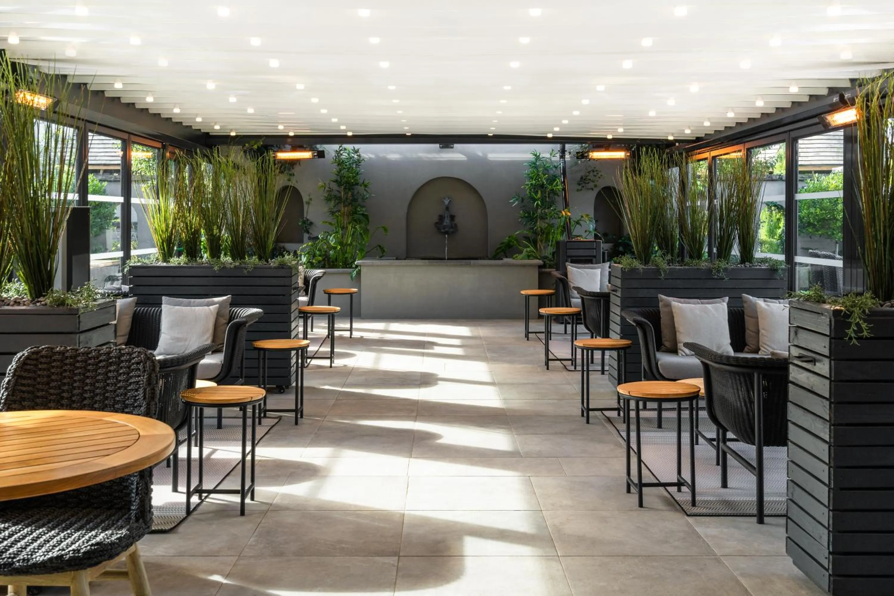 Inner courtyard view in The Salthouse Hotel