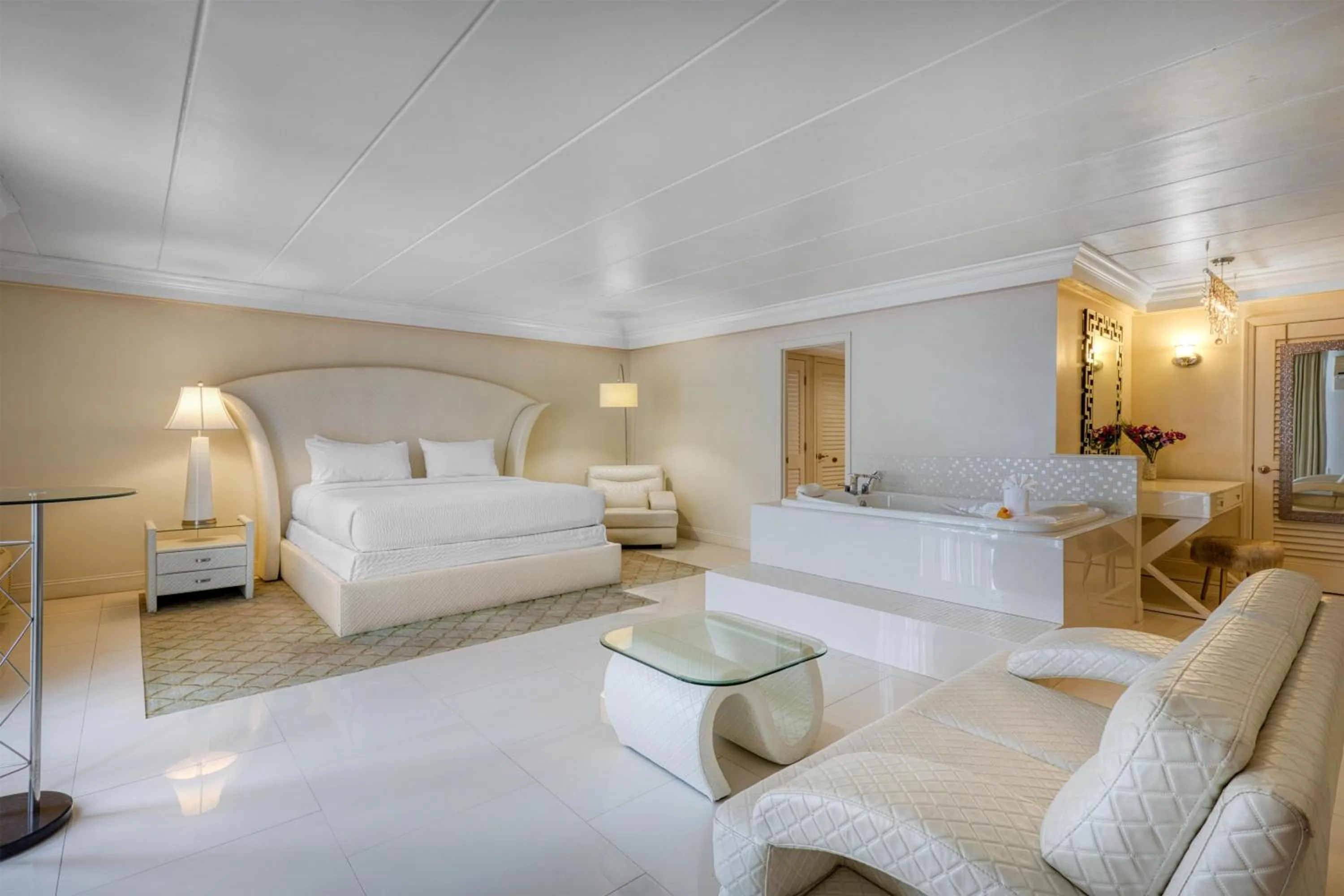 Bedroom, Bed in Best Western Plus Wilkes Barre Center City