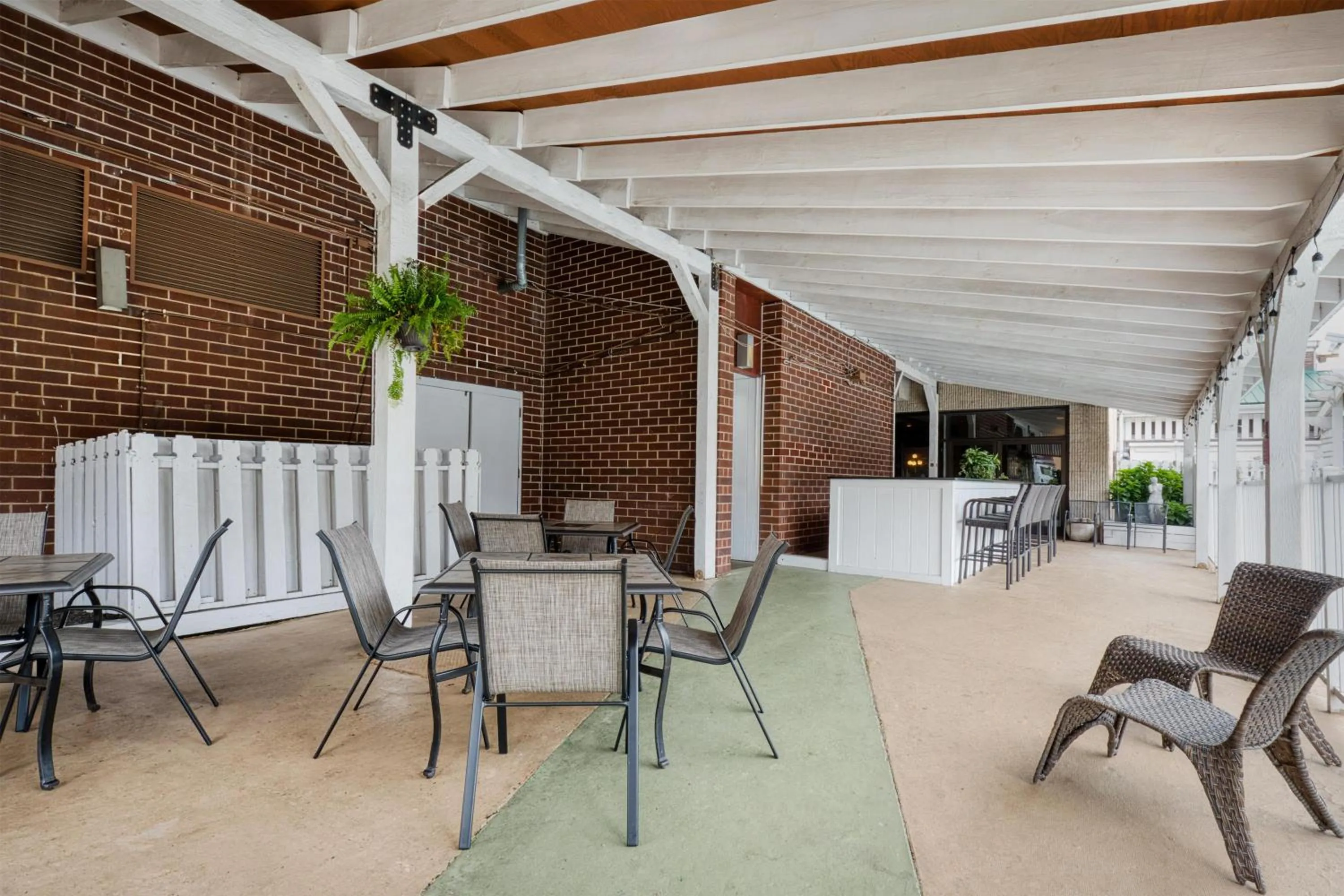 Property building in Best Western Plus Wilkes Barre Center City