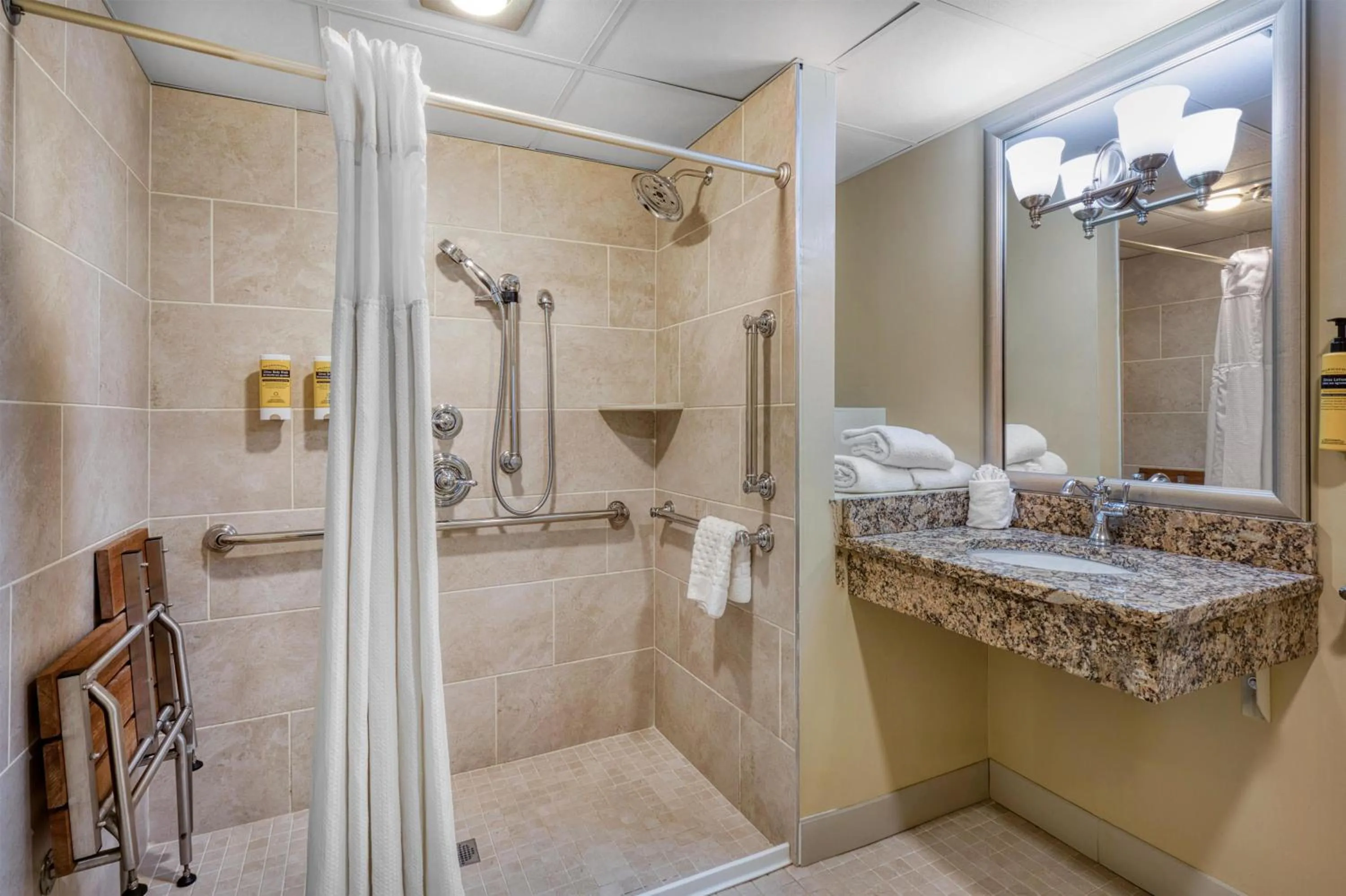 Bathroom in Best Western Plus Wilkes Barre Center City