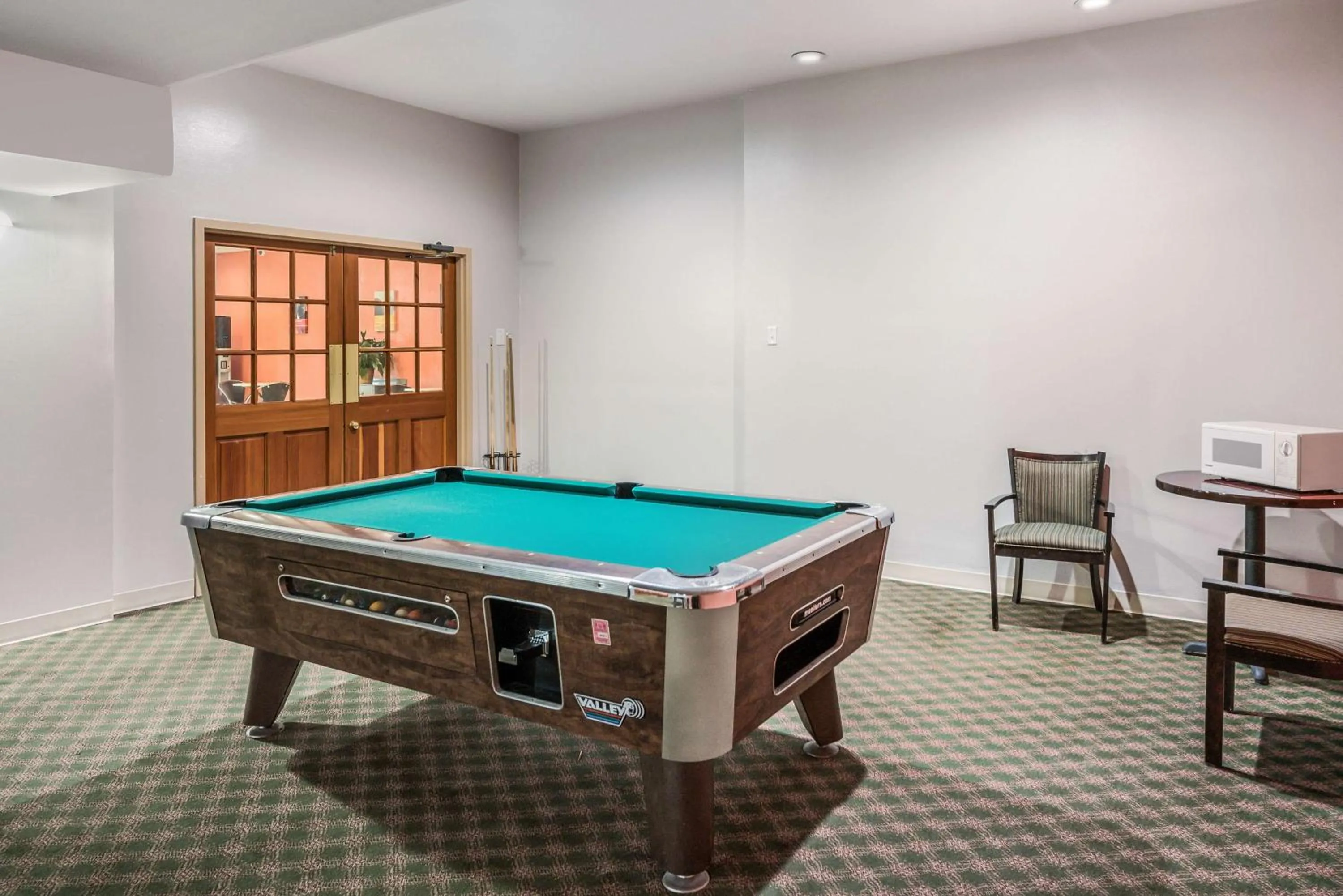 Game Room in Motel 6-Henderson, TX