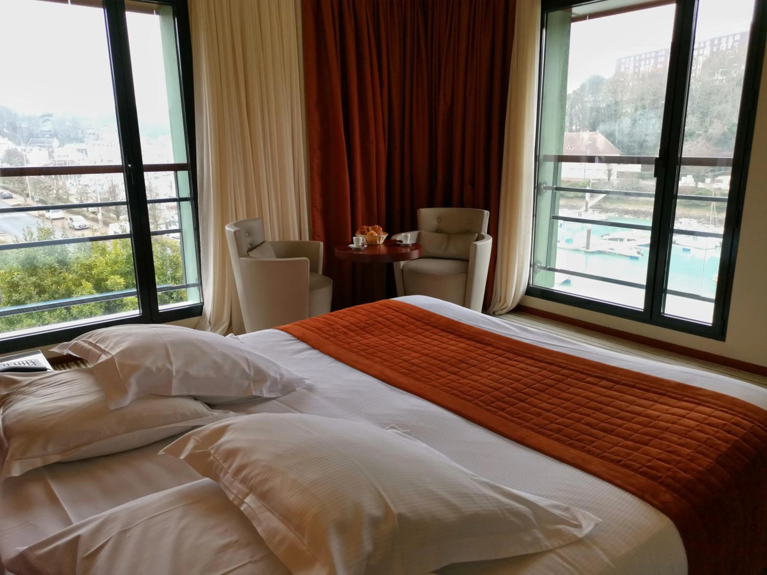 Bed in Hotel du Casino