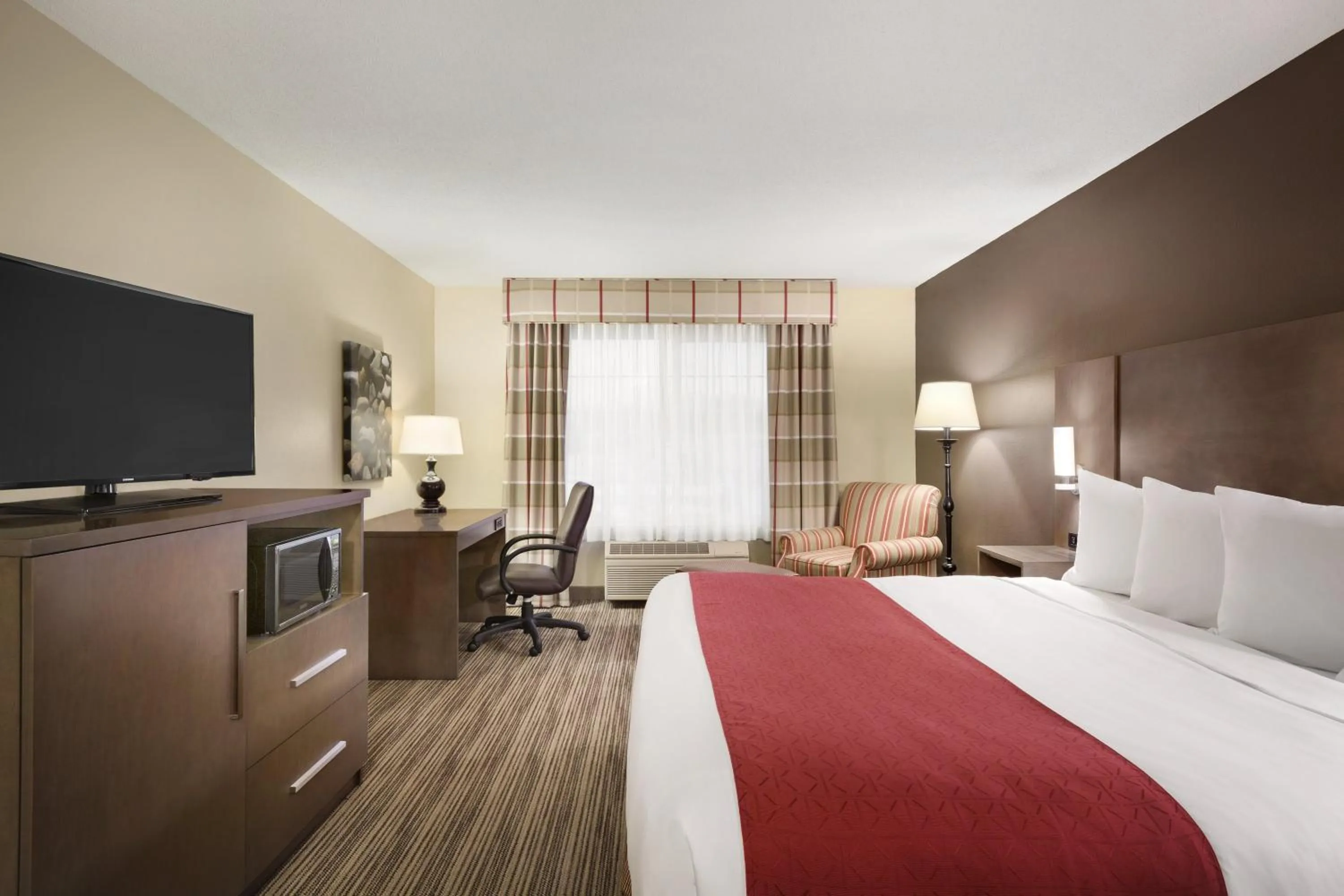 Photo of the whole room, Bed in Country Inn & Suites by Radisson, Albert Lea - Austin