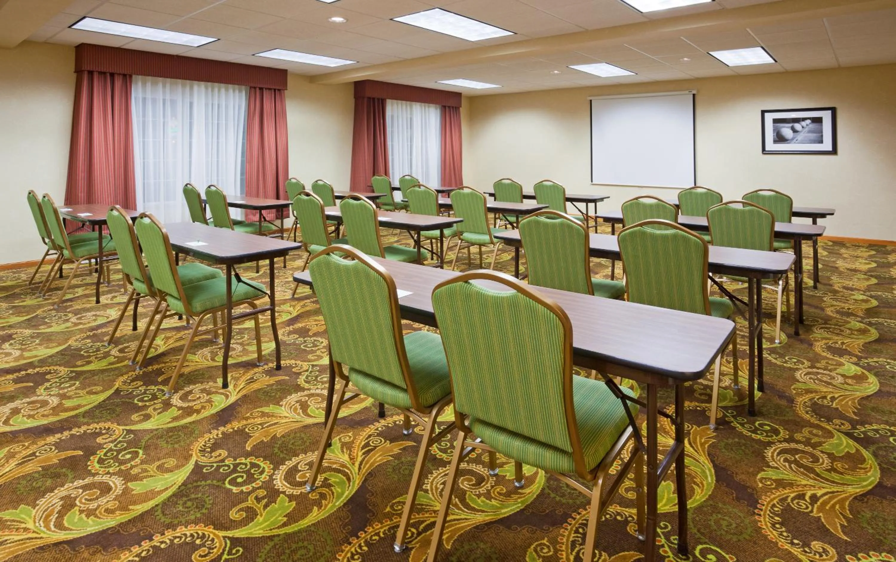 Meeting/conference room in Country Inn & Suites by Radisson, Albert Lea - Austin