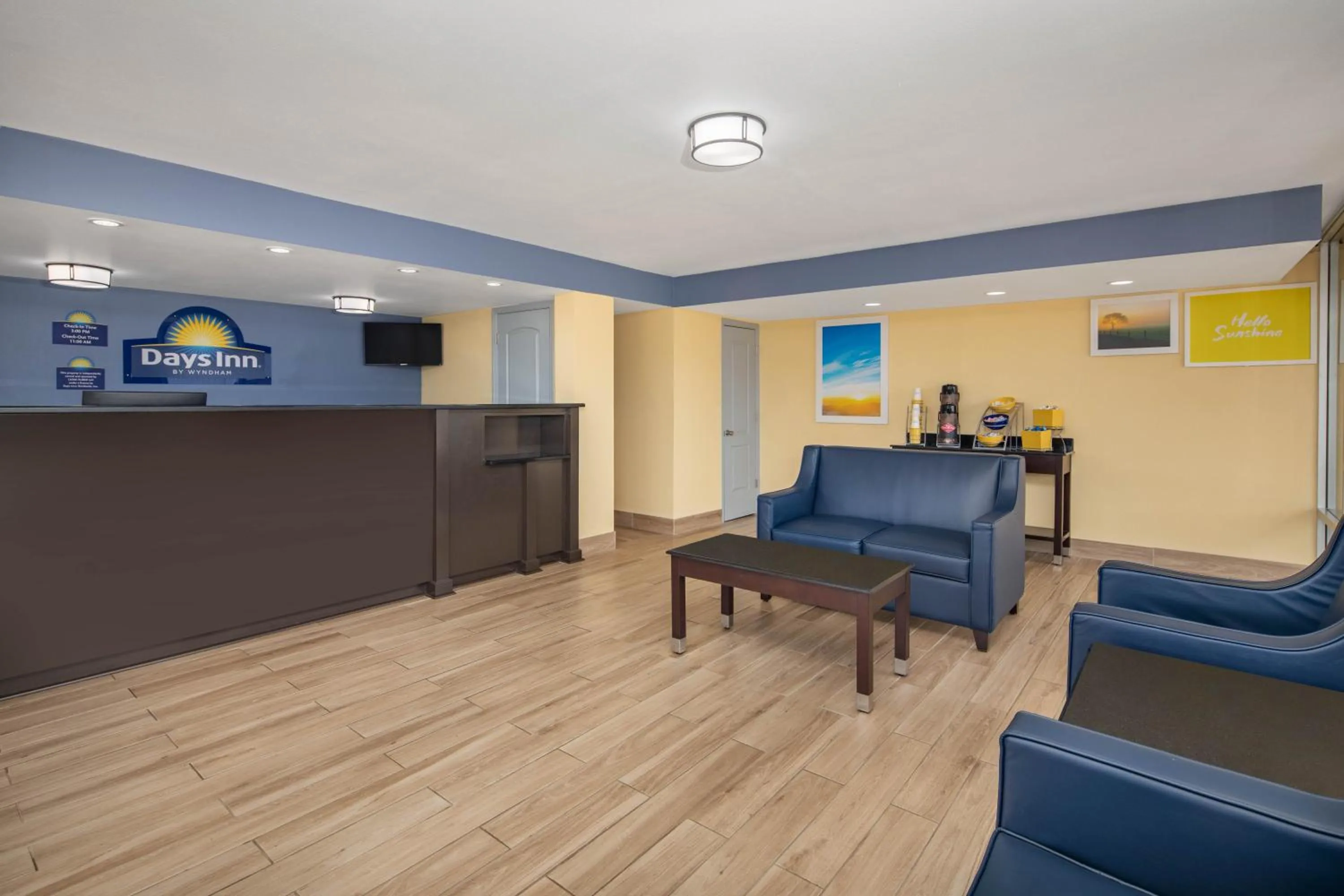 Lobby or reception in Days Inn by Wyndham Muscle Shoals