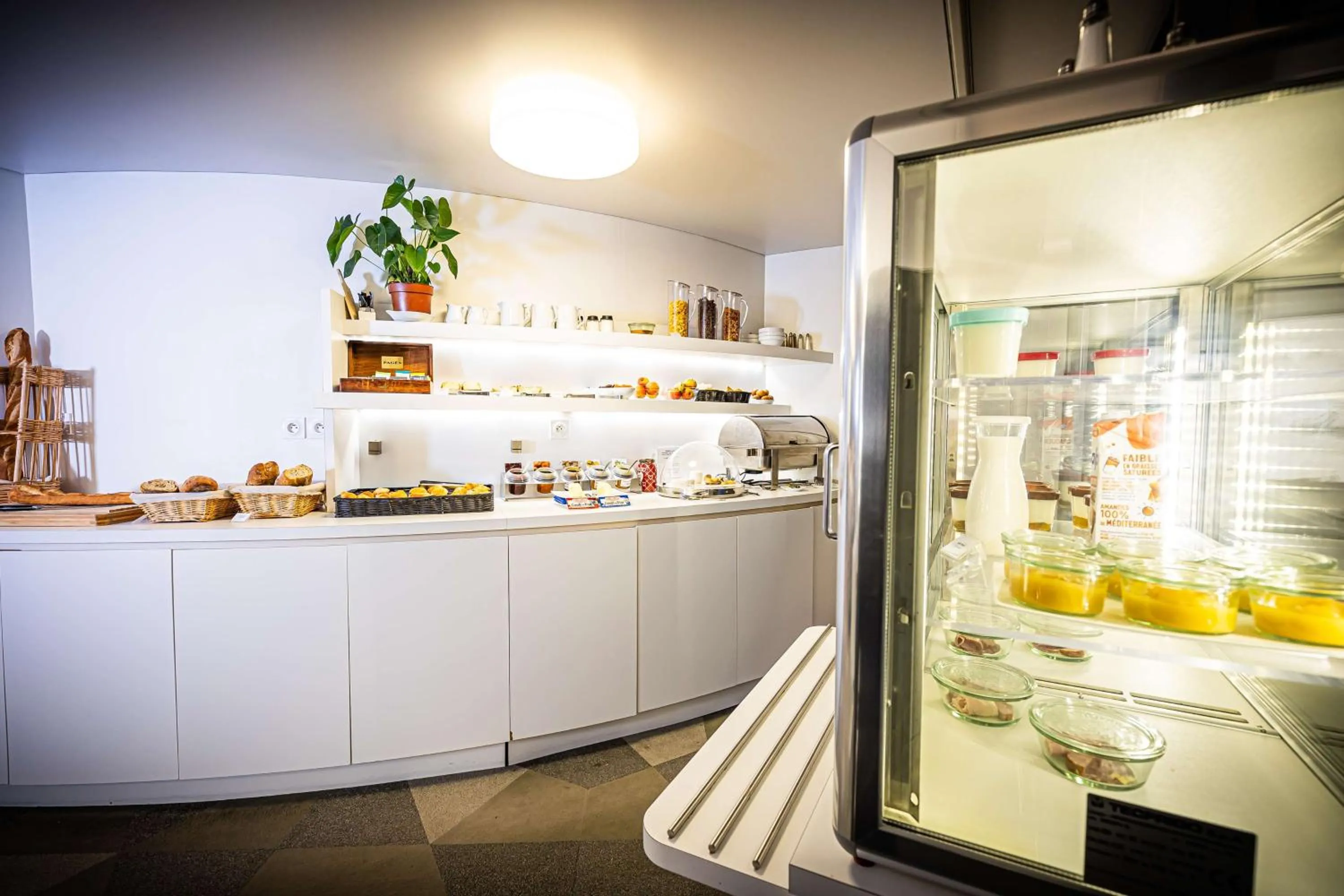 Breakfast in Best Western Le Moulin de Ducey