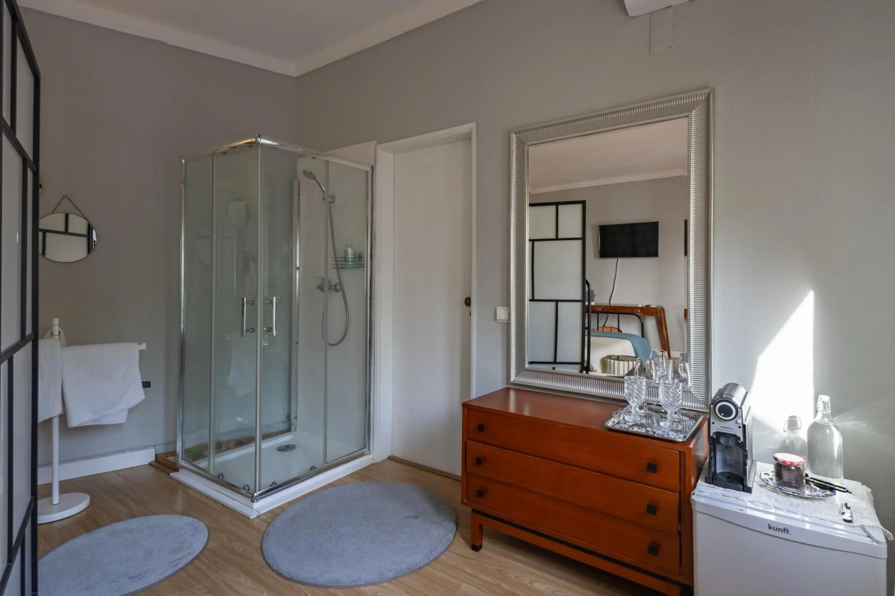 Shower in MàHouse GuestHouse