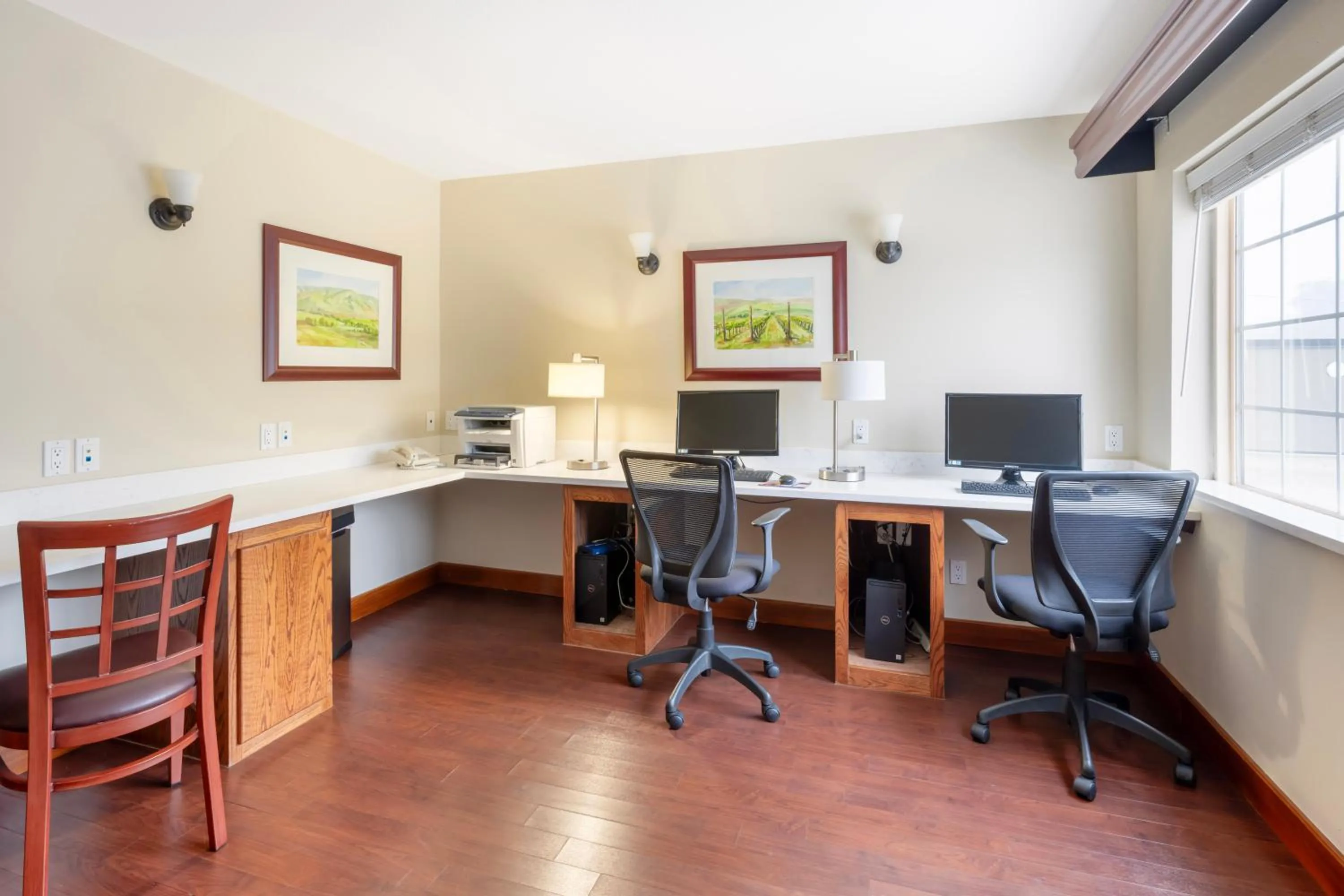 Business facilities in Best Western PLUS Walla Walla Suites Inn