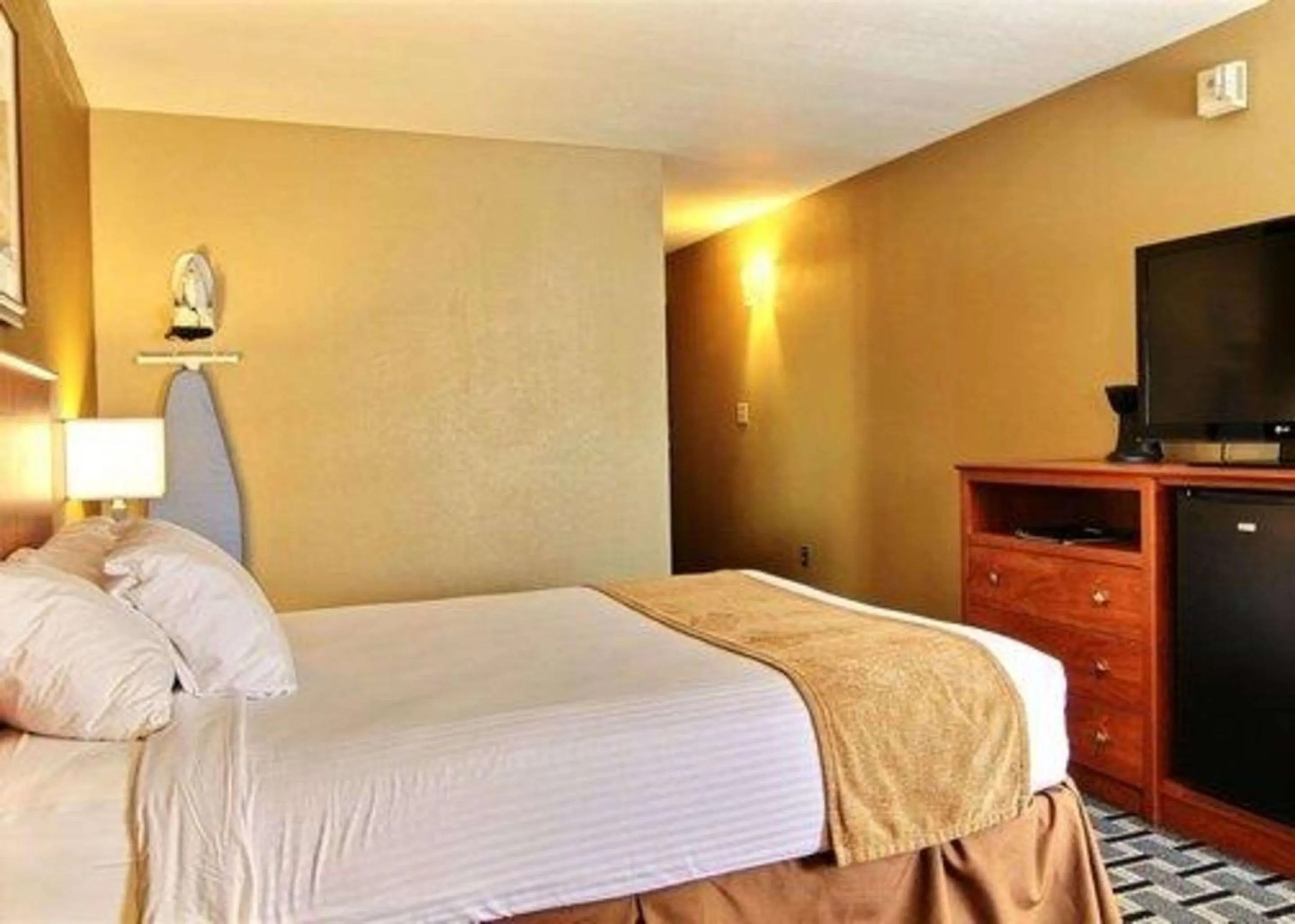 Bedroom in Quality Inn Thief River Falls