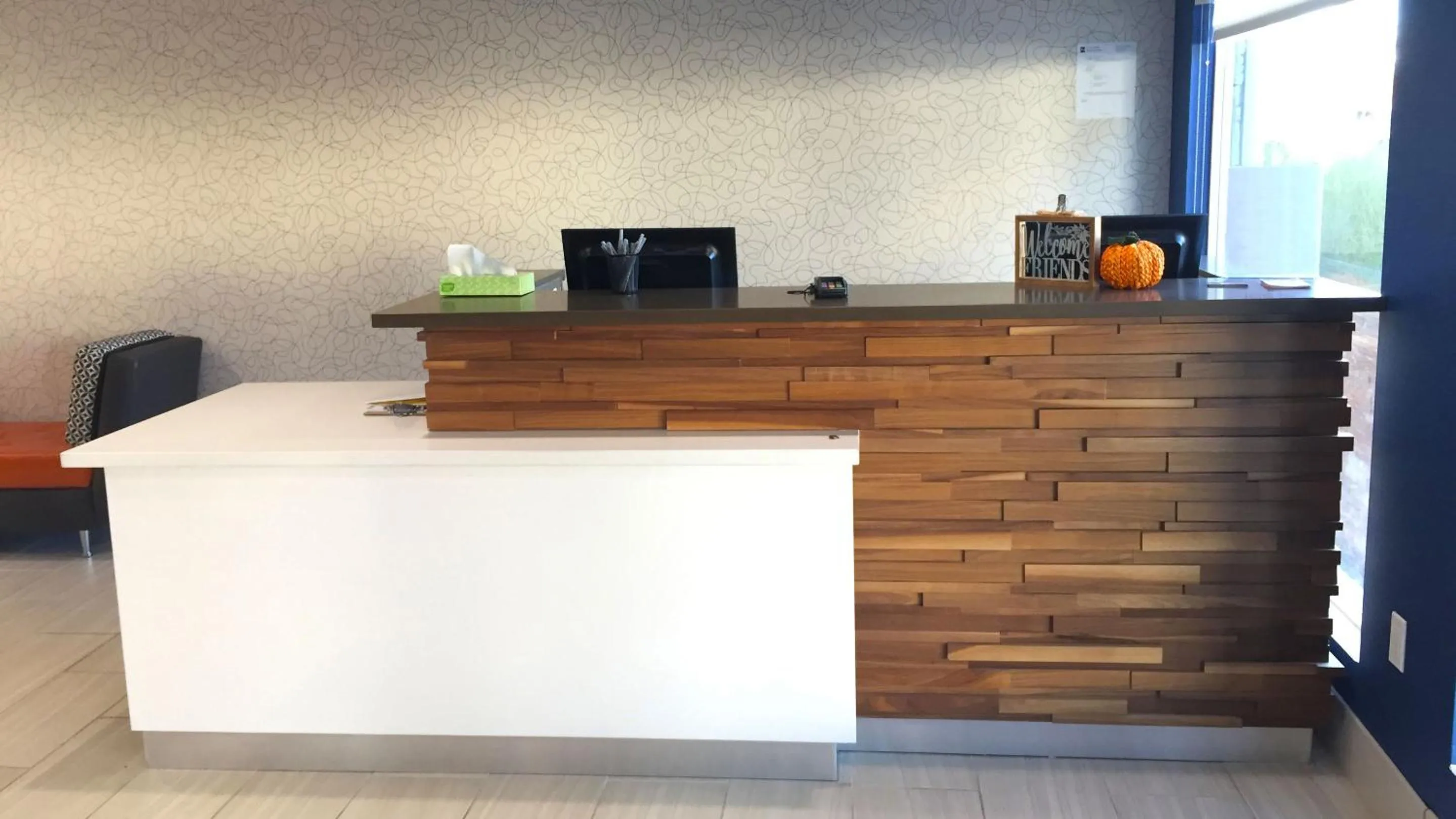 Lobby or reception in Comfort Inn & Suites Tigard near Washington Square