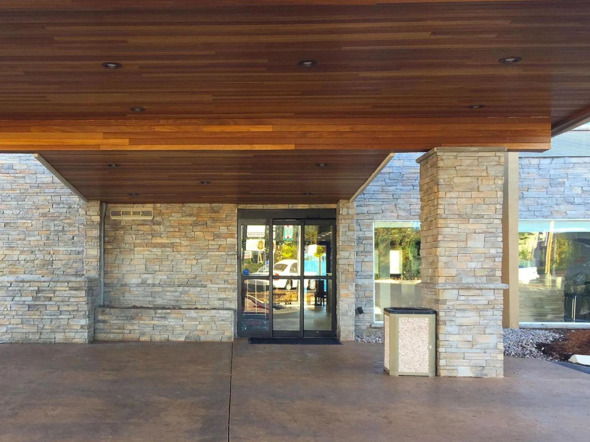Facade/entrance in Comfort Inn & Suites Tigard near Washington Square