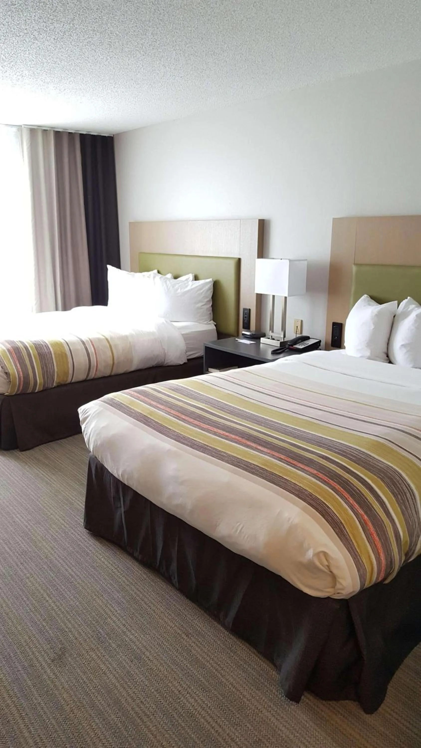 Bedroom, Bed in Country Inn & Suites by Radisson, Elk River, MN