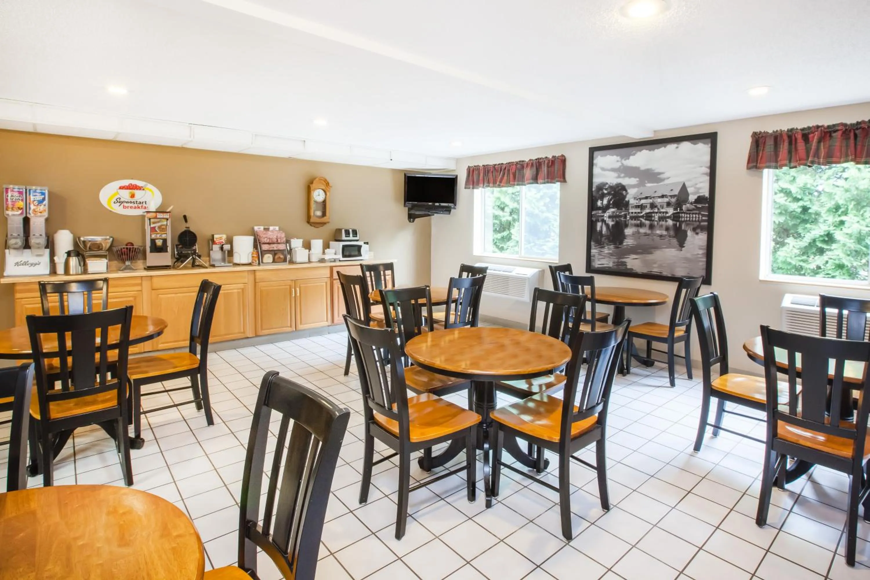 Continental breakfast in Super 8 by Wyndham West Branch