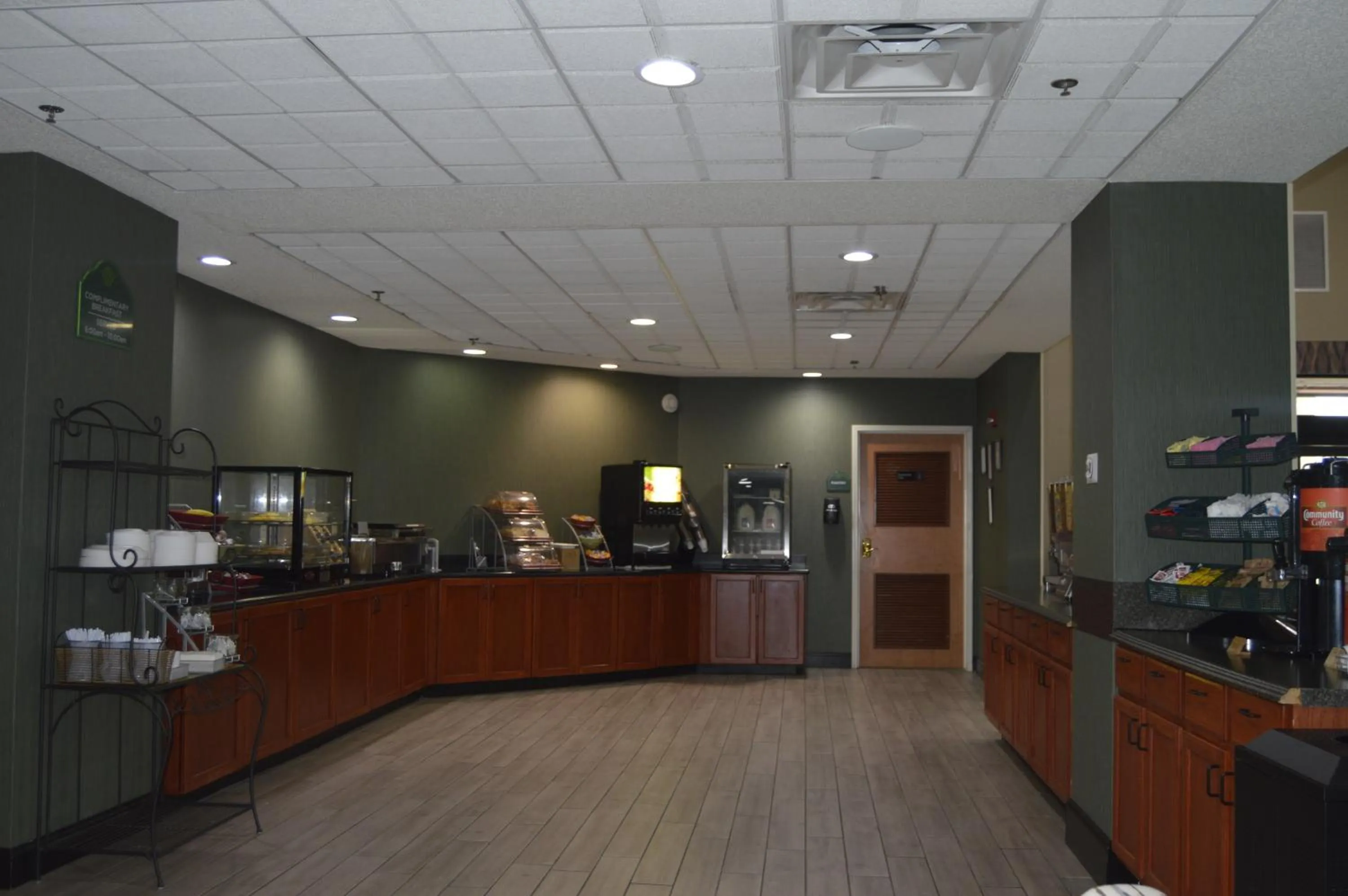 Breakfast in Wingate By Wyndham - Warner Robins