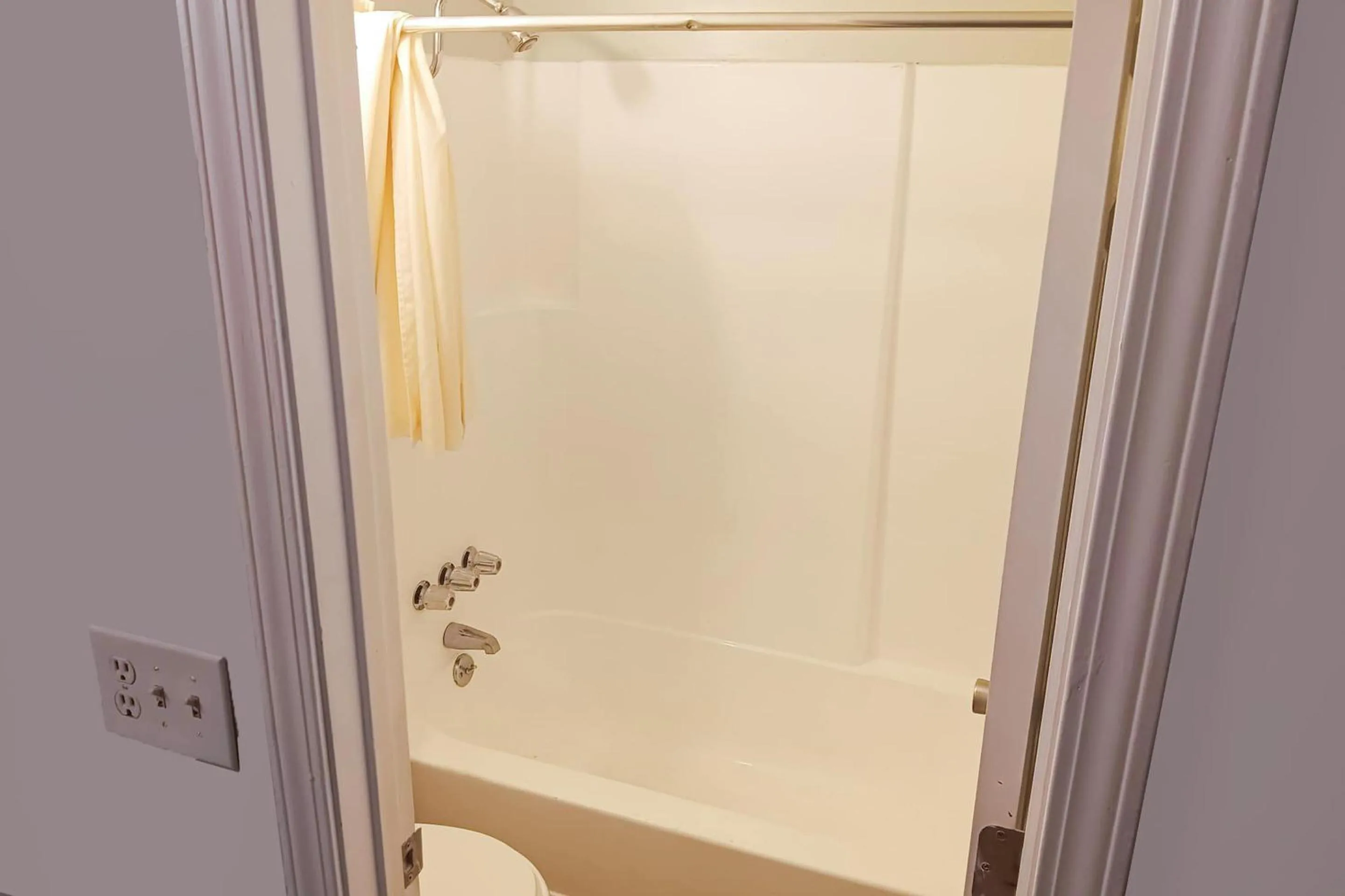 Bathroom in OYO Inn Kernersville