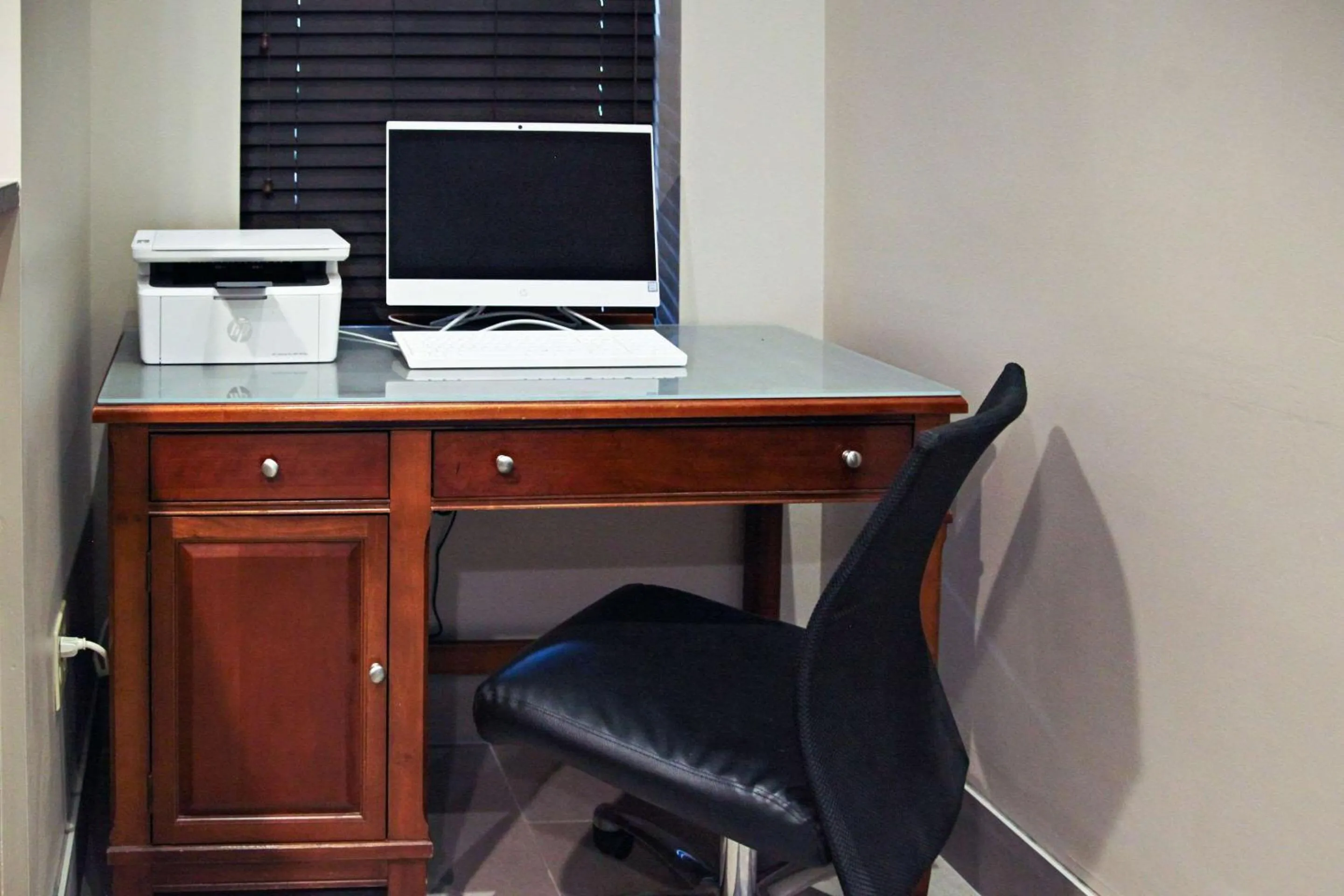 Business facilities in Country Inn & Suites by Radisson, Frackville (Pottsville), PA