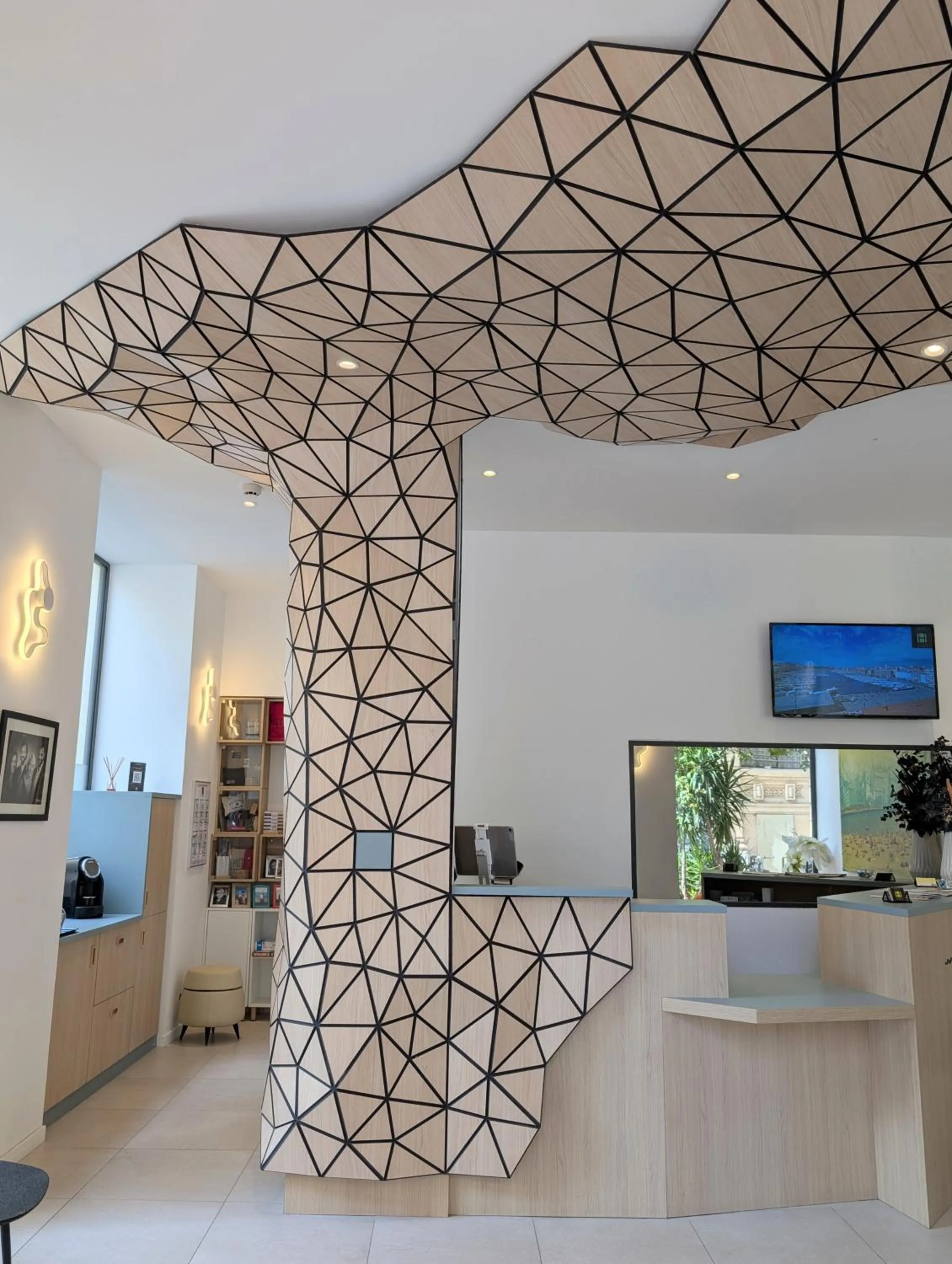 Lobby or reception in Hôtel Carré Vieux Port