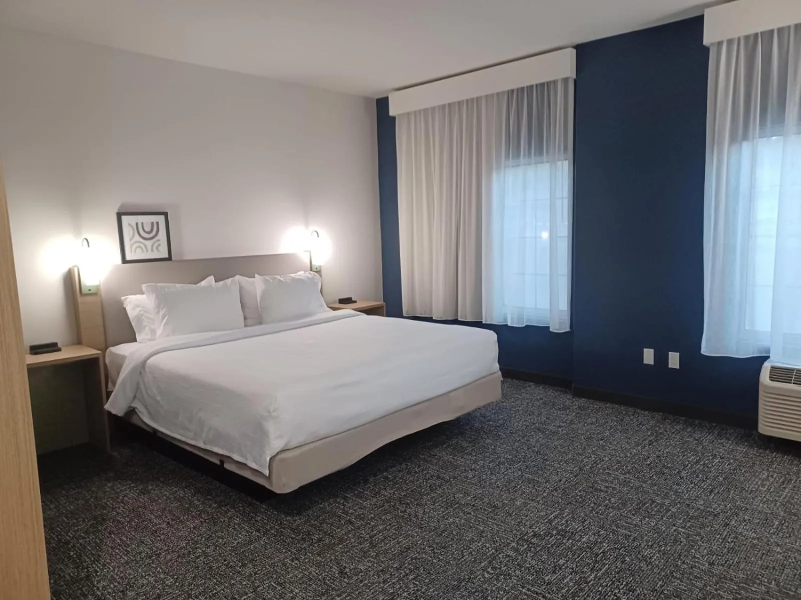 Bed in Spark By Hilton Redlands
