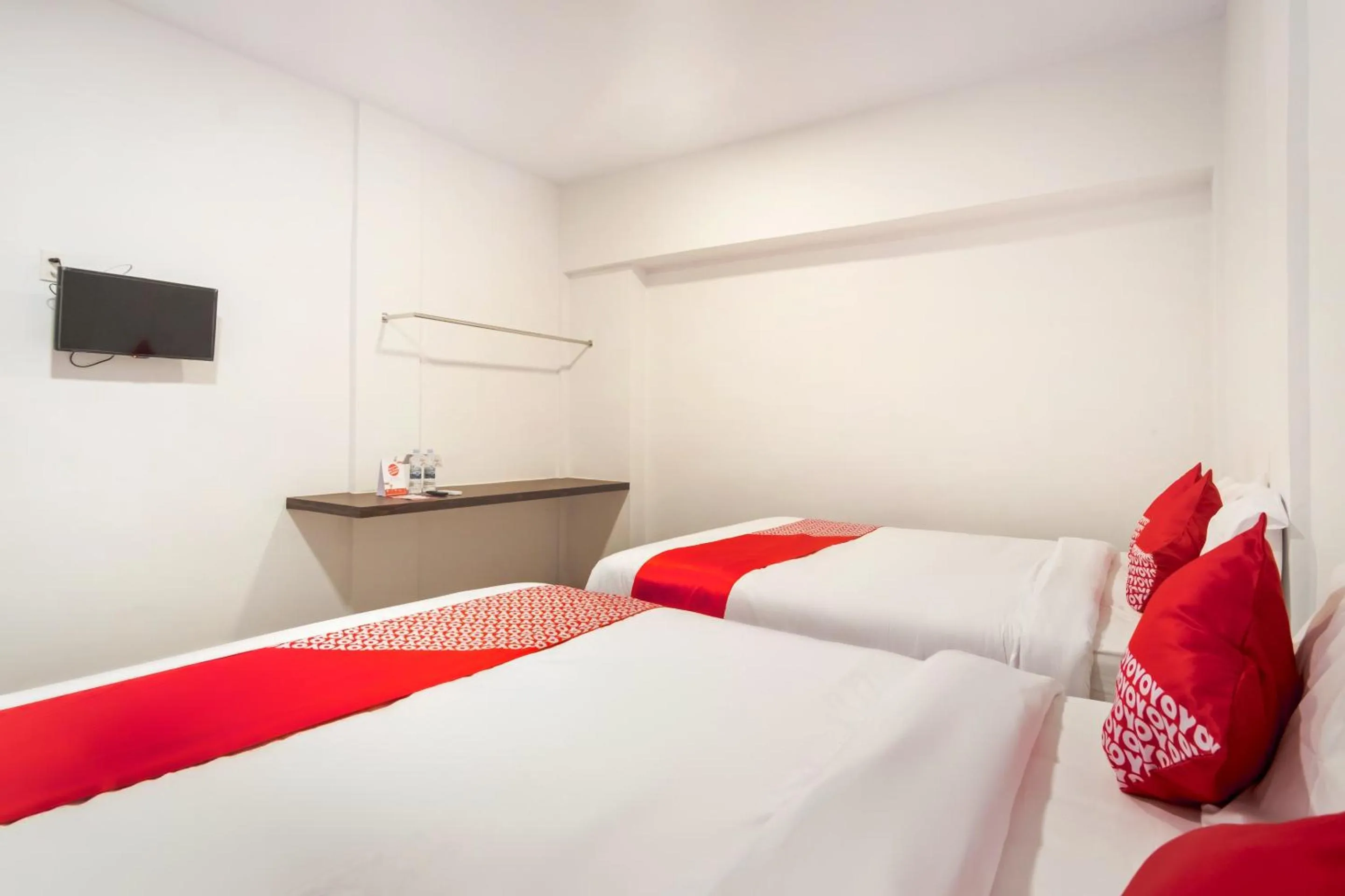 Bedroom, Bed in Hotel O Metropolitan Homestay Near Komplek Asia Megamas Medan