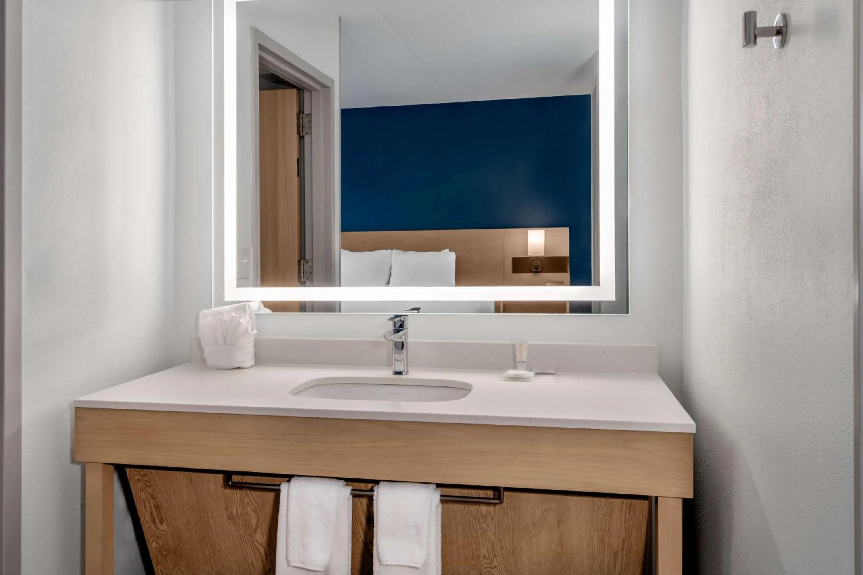 Bathroom in Hyatt Place Mystic