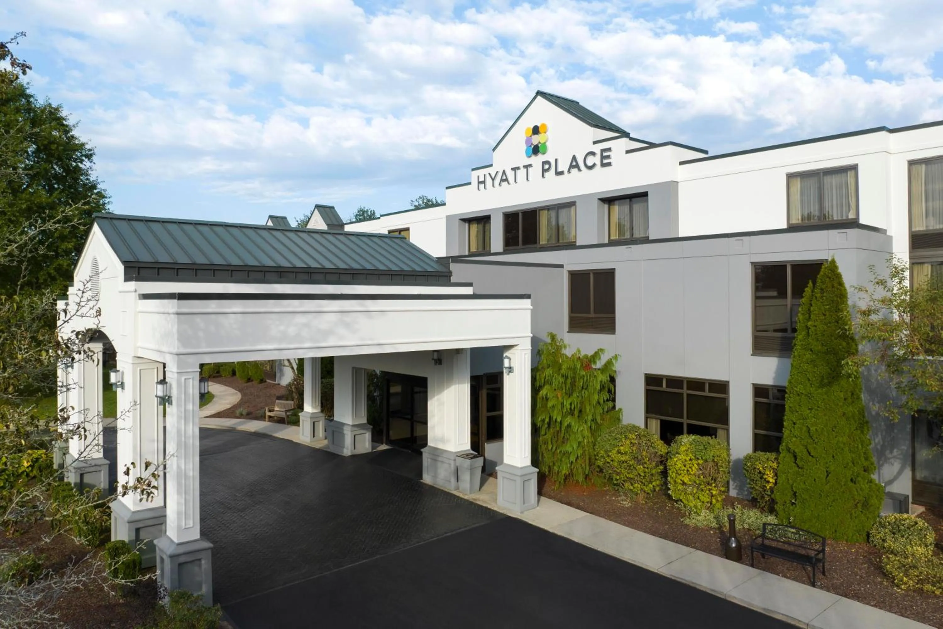 Property building in Hyatt Place Mystic