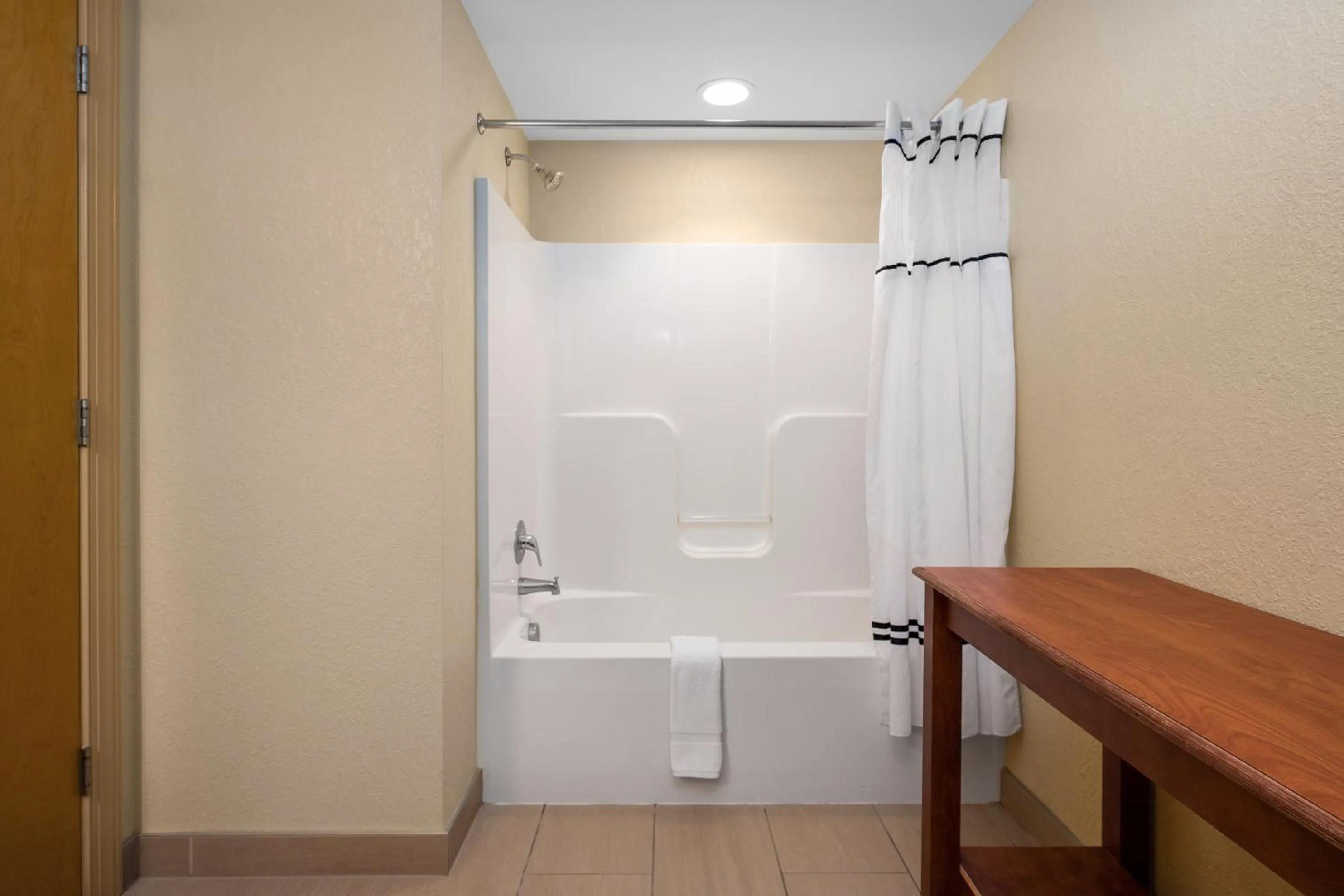 Bath in Crystal Beach Hotel