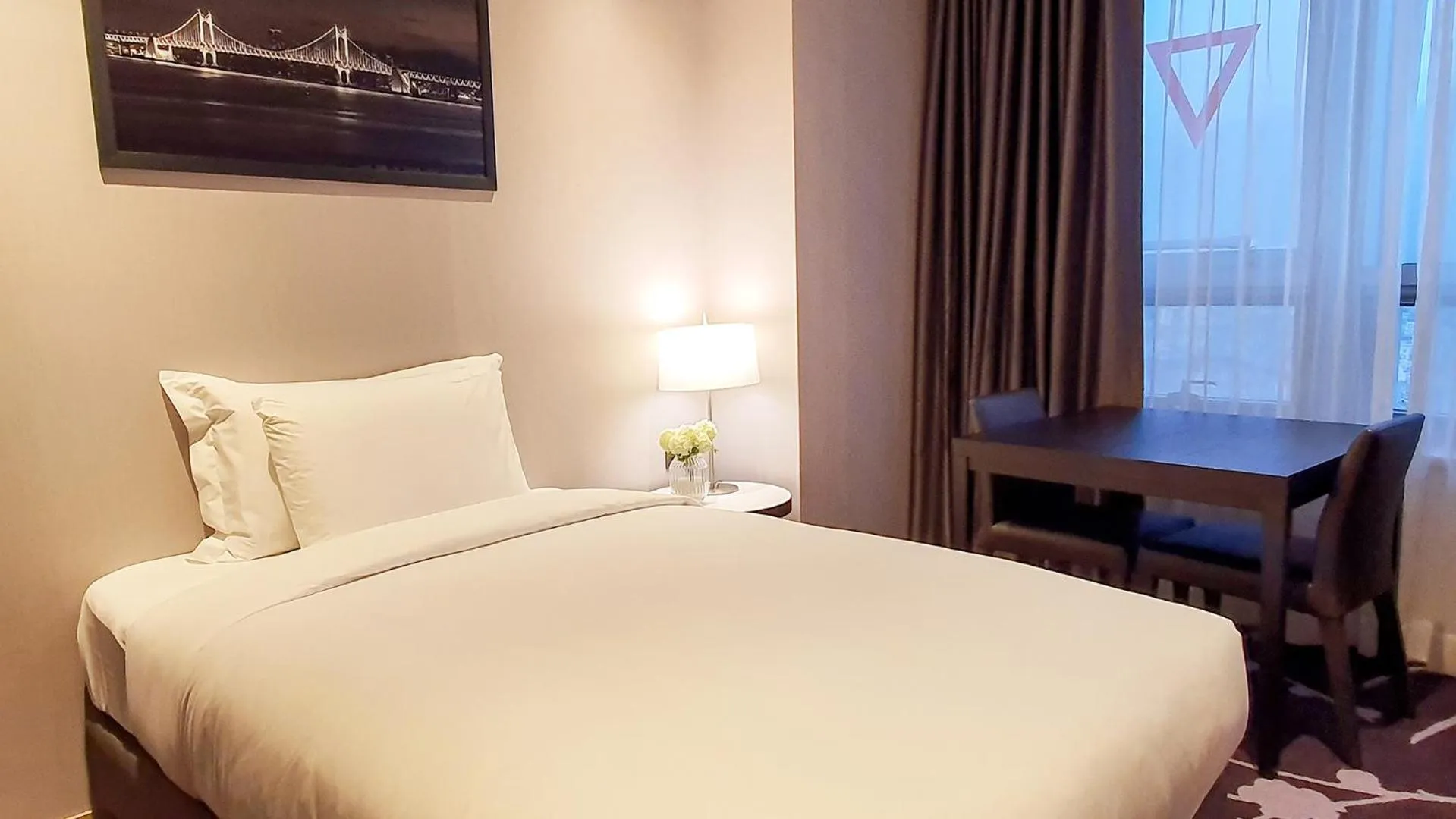 Bed in Avani Central Busan