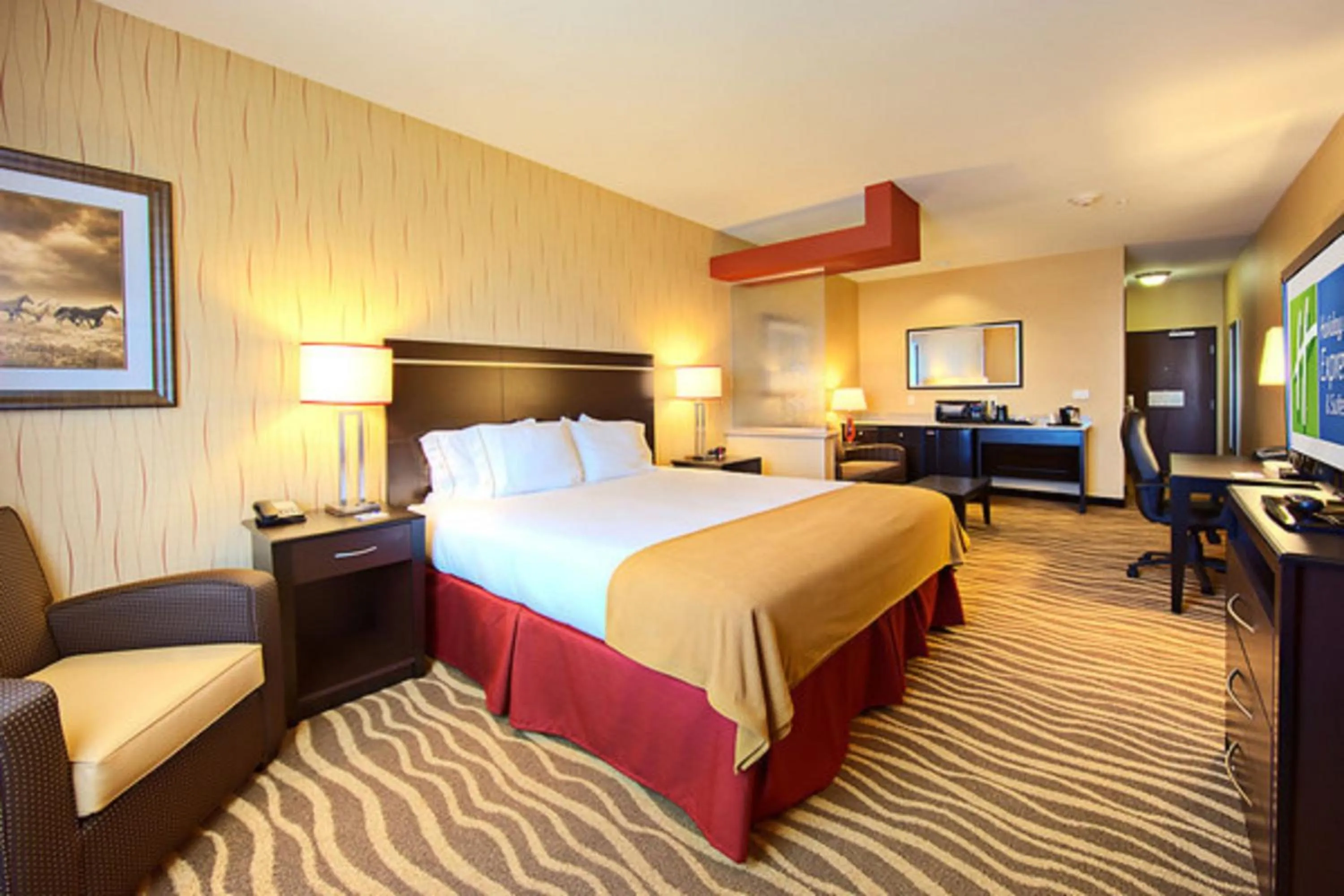 Photo of the whole room, Bed in Holiday Inn Express & Suites Cotulla by IHG