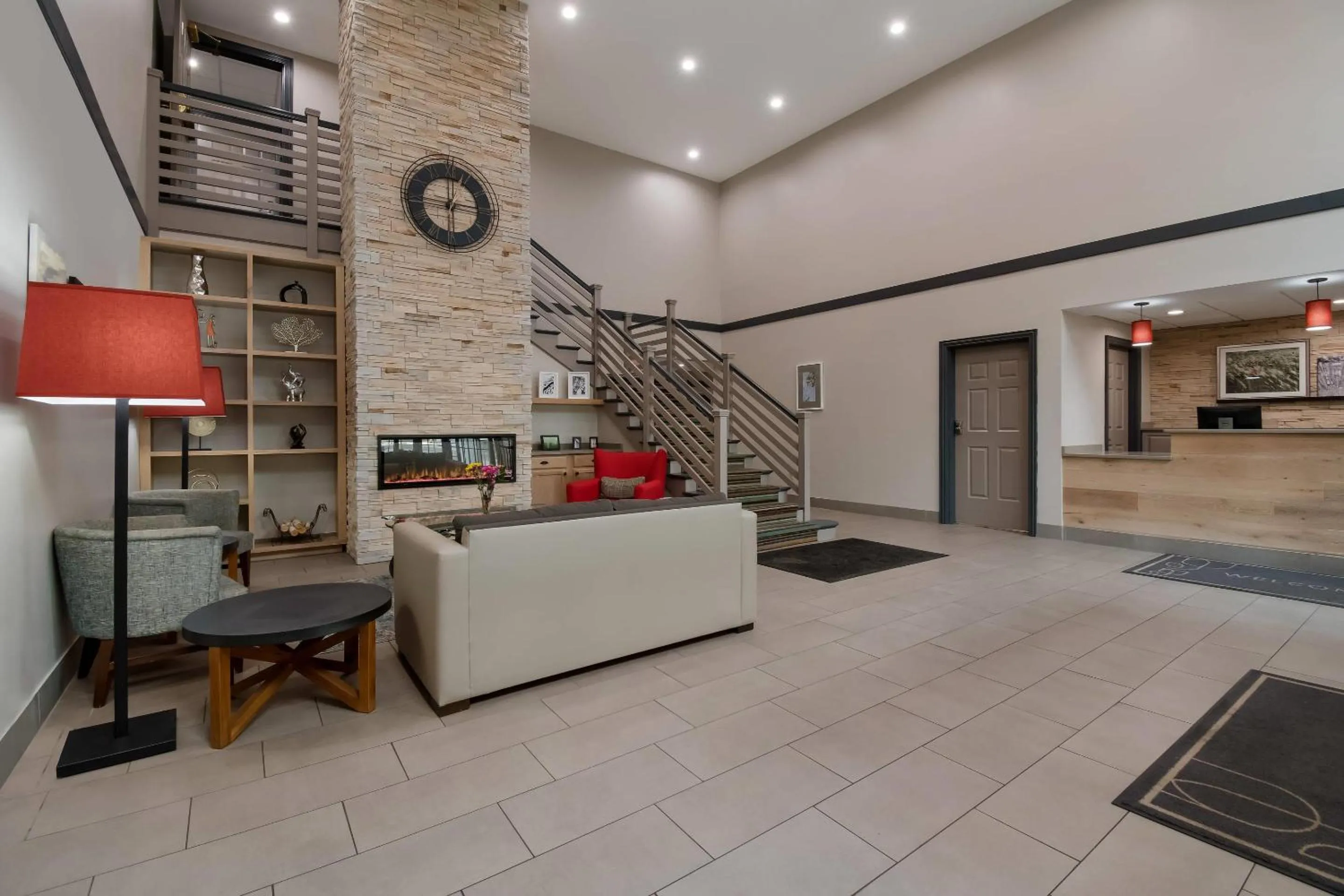 Lobby or reception in Country Inn & Suites by Radisson, Harrisburg Northeast - Hershey