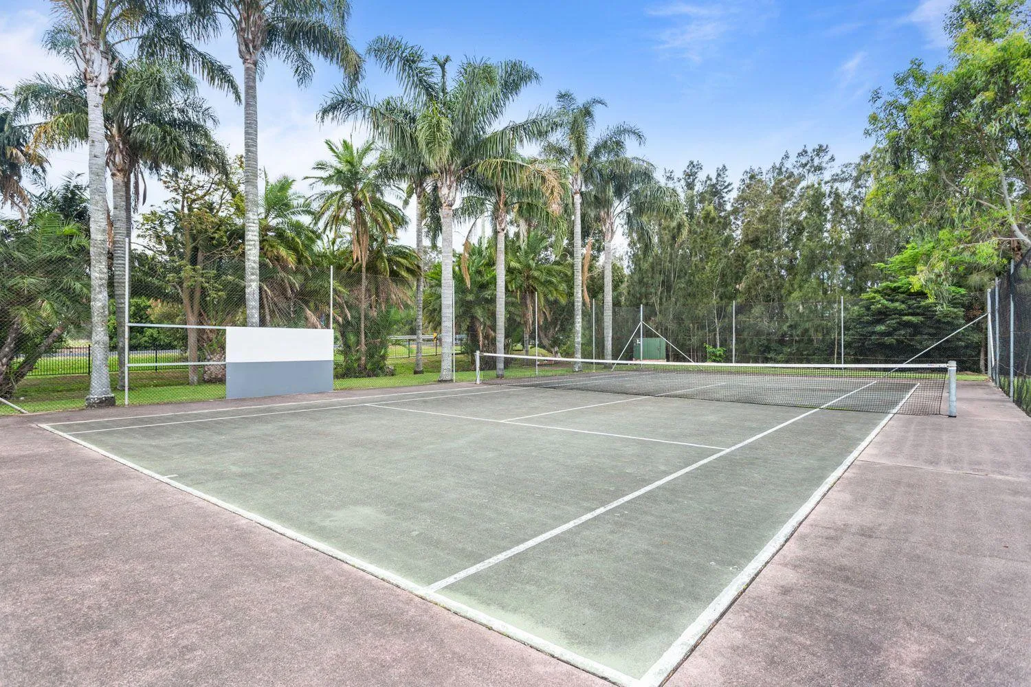 Tennis court in Mountain View Resort