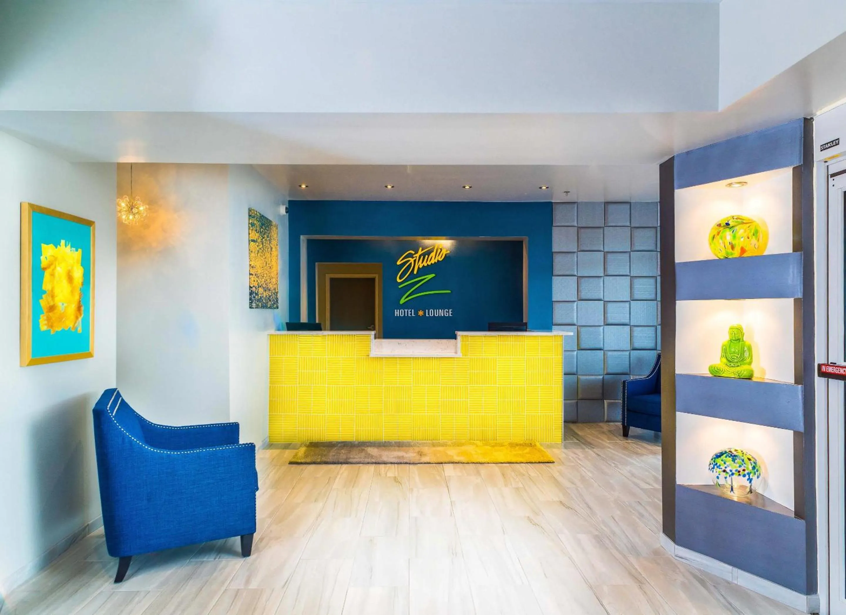 Lobby or reception in Studio Z, an Ascend Collection Hotel