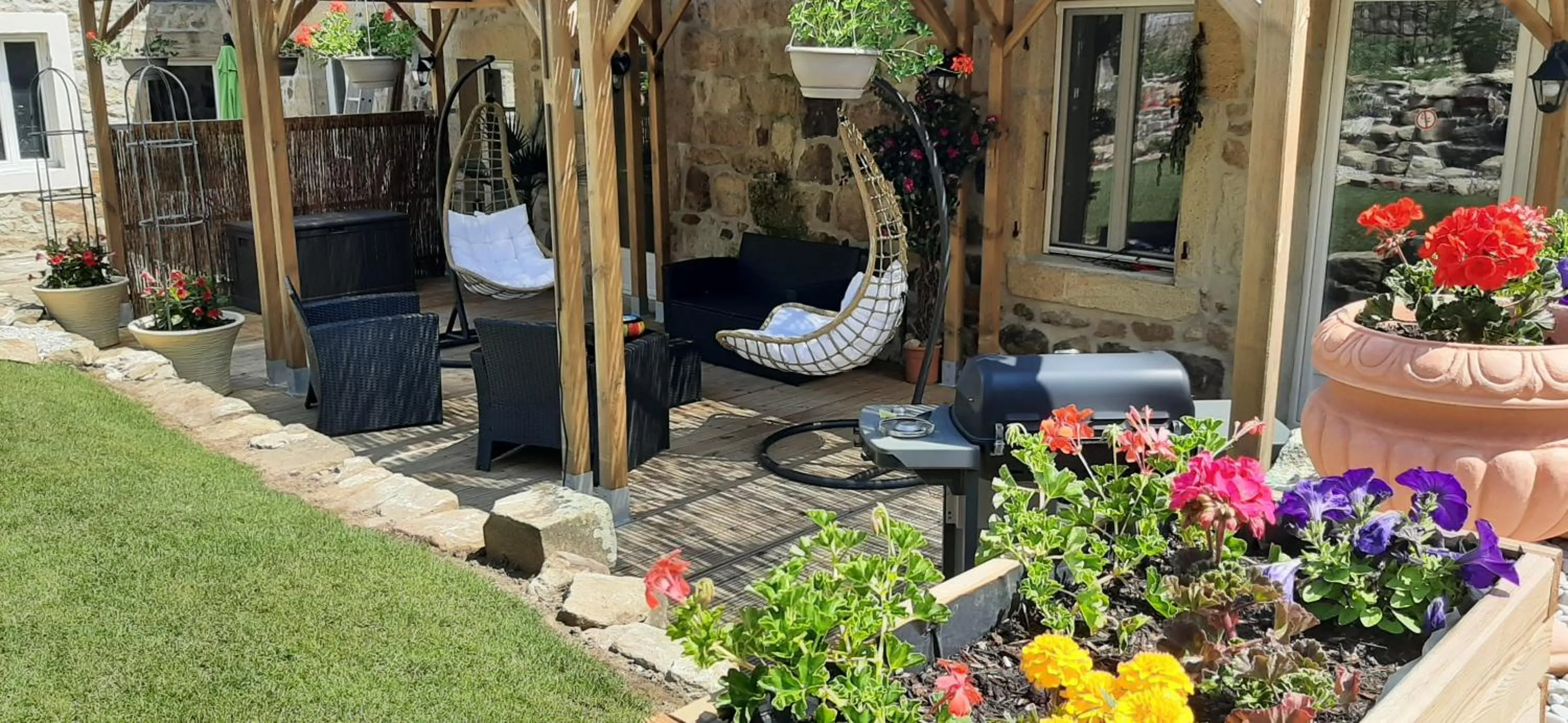 Property building in La Garenne