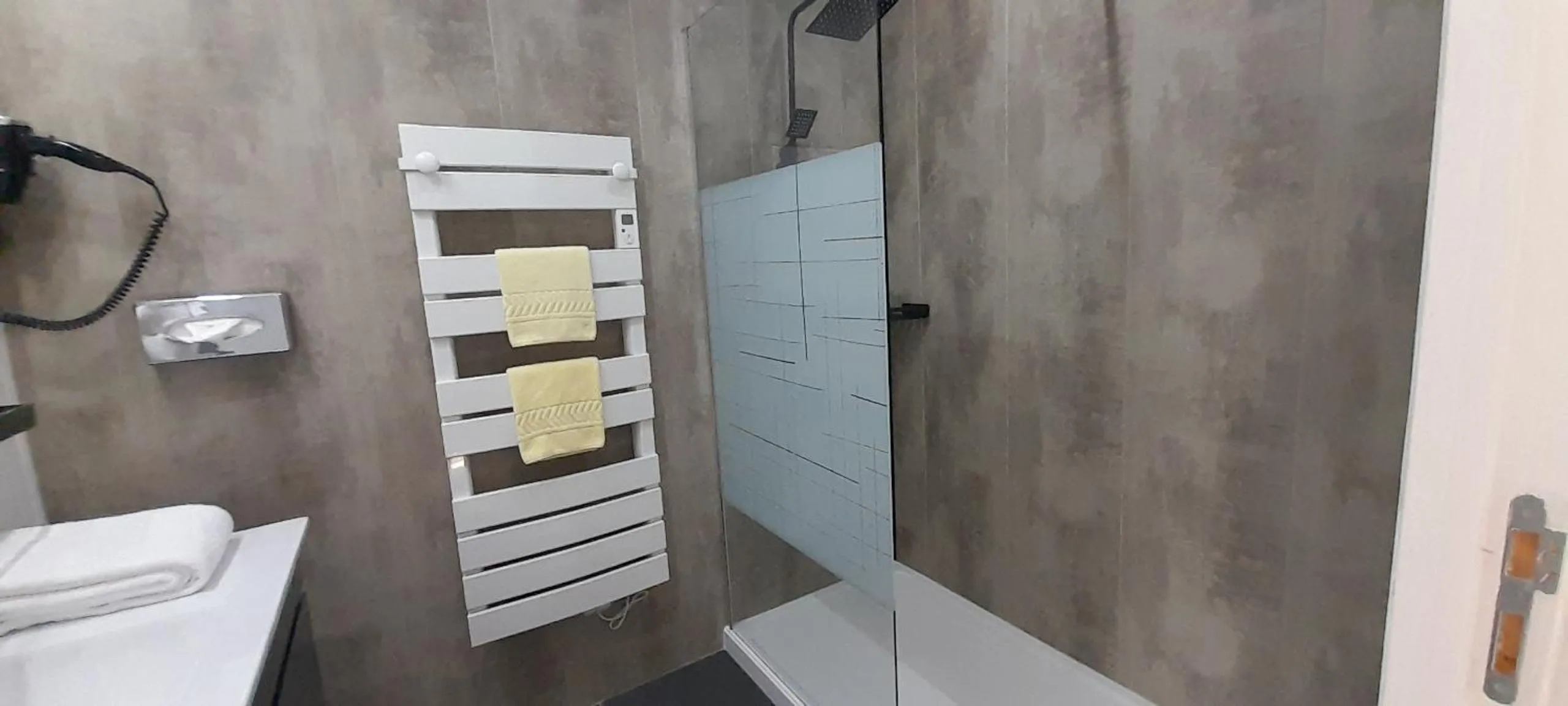 Shower, Bathroom in La Garenne