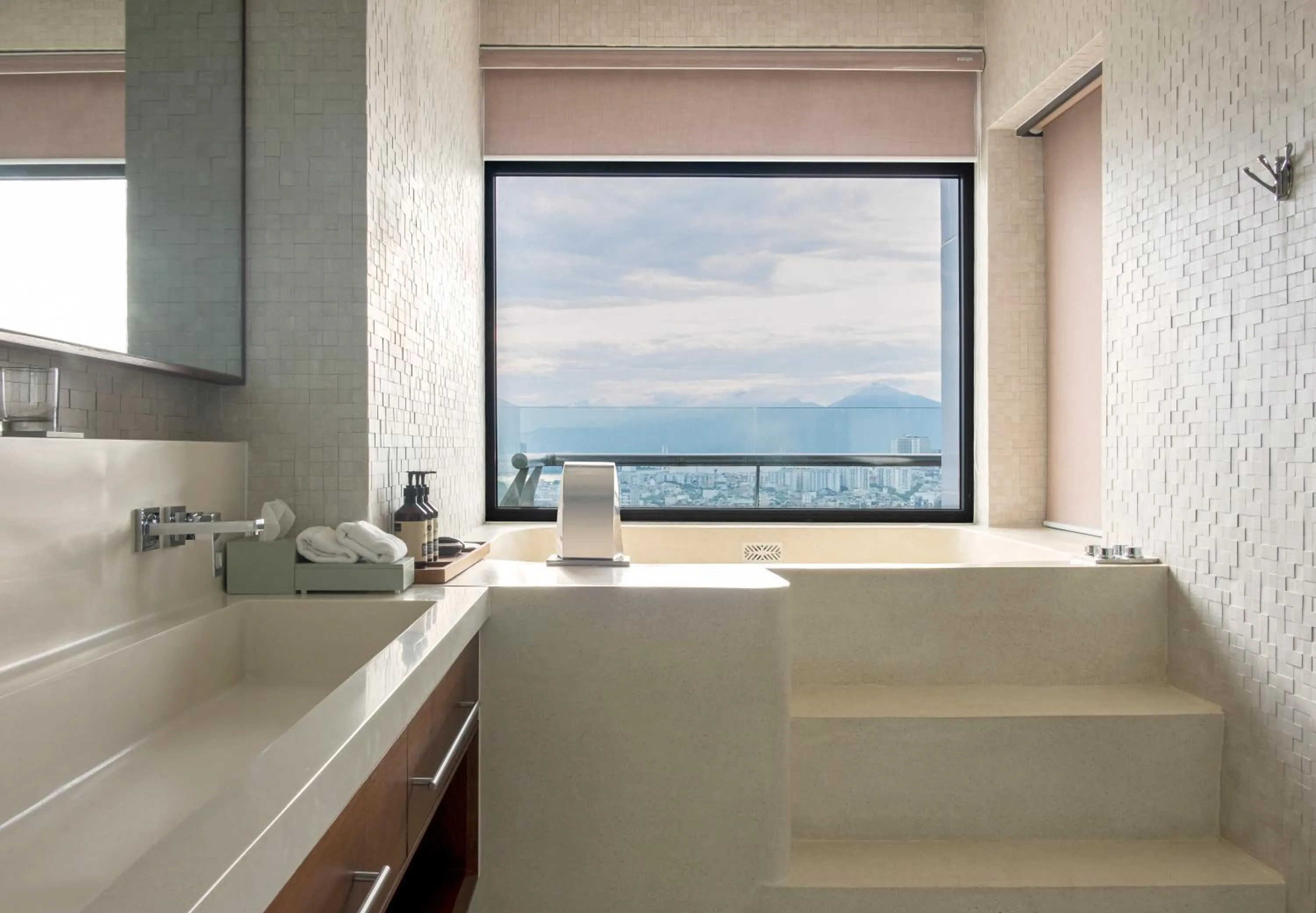 Shower in Prince Hotel Da Nang - Formerly Sel de Mer Hotel & Suites