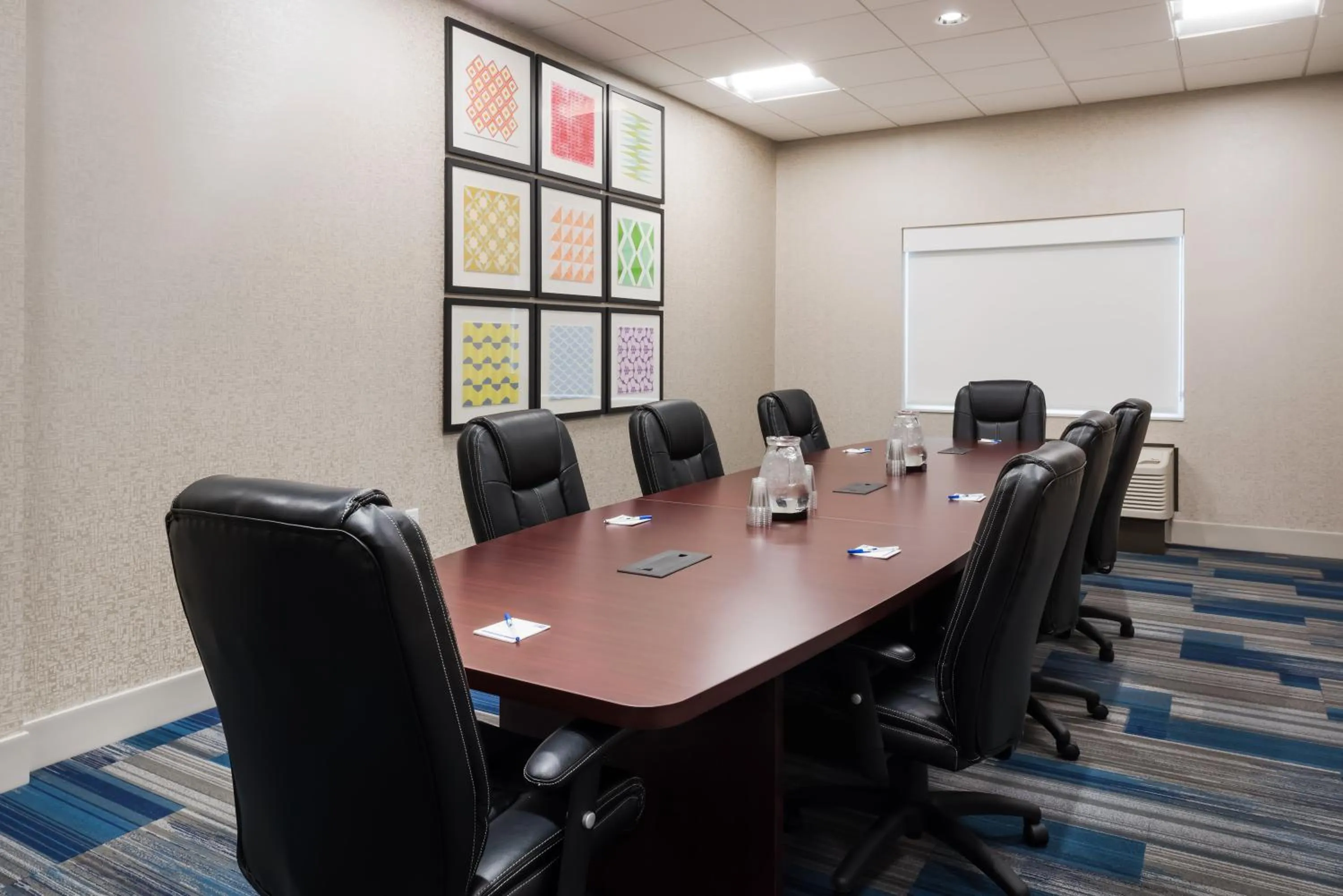 Meeting/conference room in Holiday Inn Express & Suites West Plains Southwest by IHG