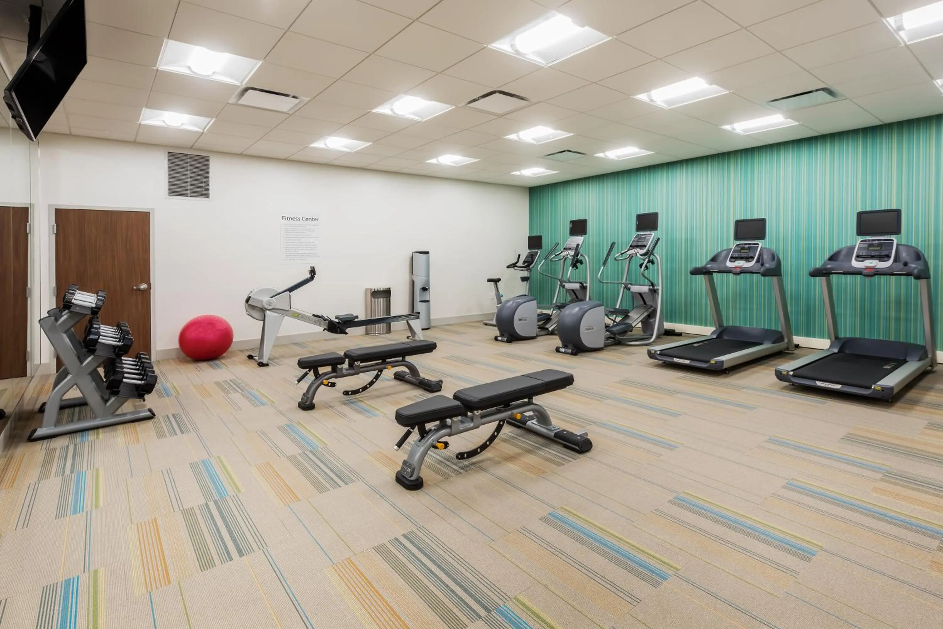 Spa and wellness centre/facilities in Holiday Inn Express & Suites West Plains Southwest by IHG