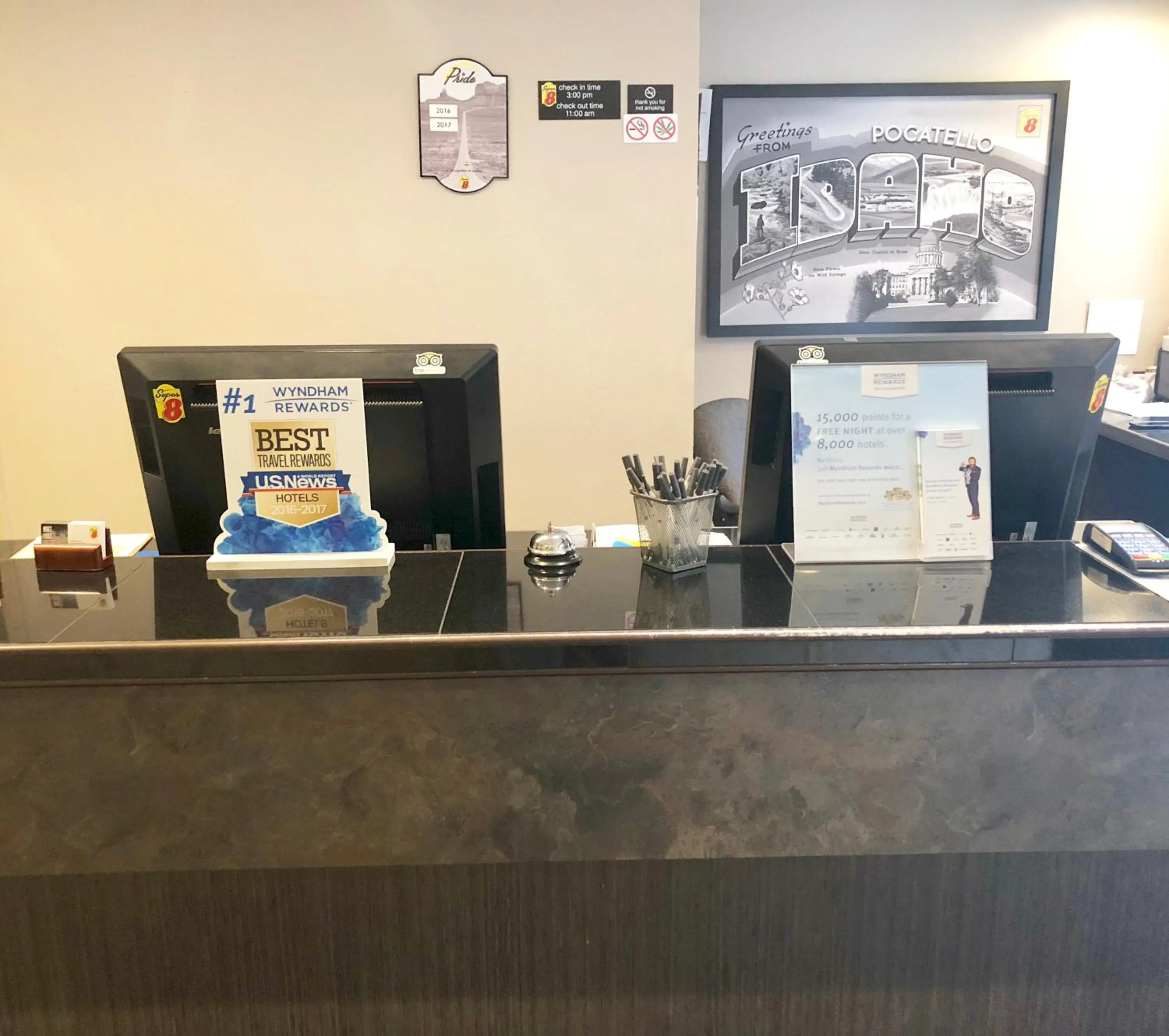 Lobby or reception in Super 8 by Wyndham Pocatello