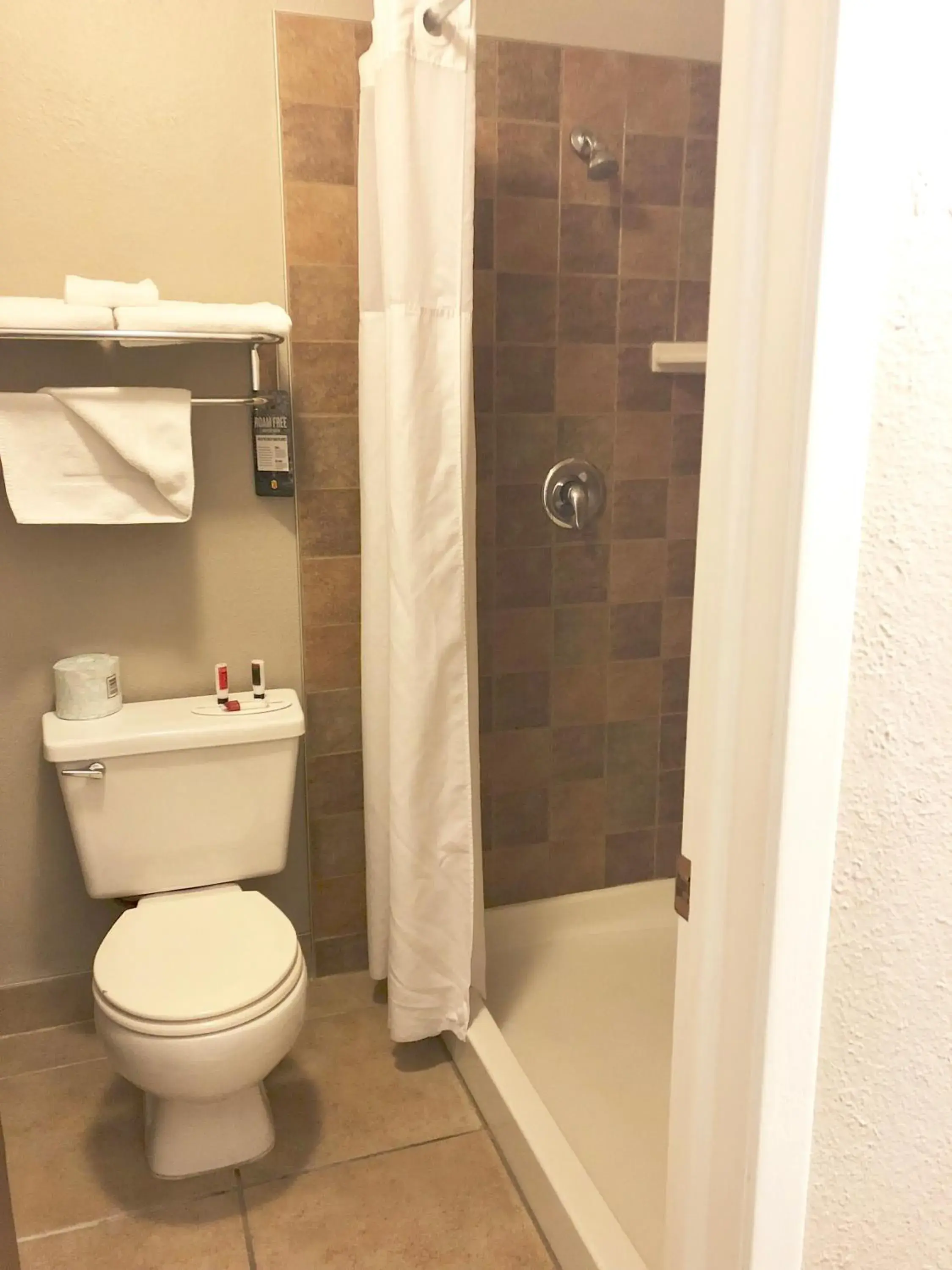 Deluxe Queen Room - Non-Smoking in Super 8 by Wyndham Pocatello Deluxe Queen Room - Non-Smoking in Super 8 by Wyndham Pocatello