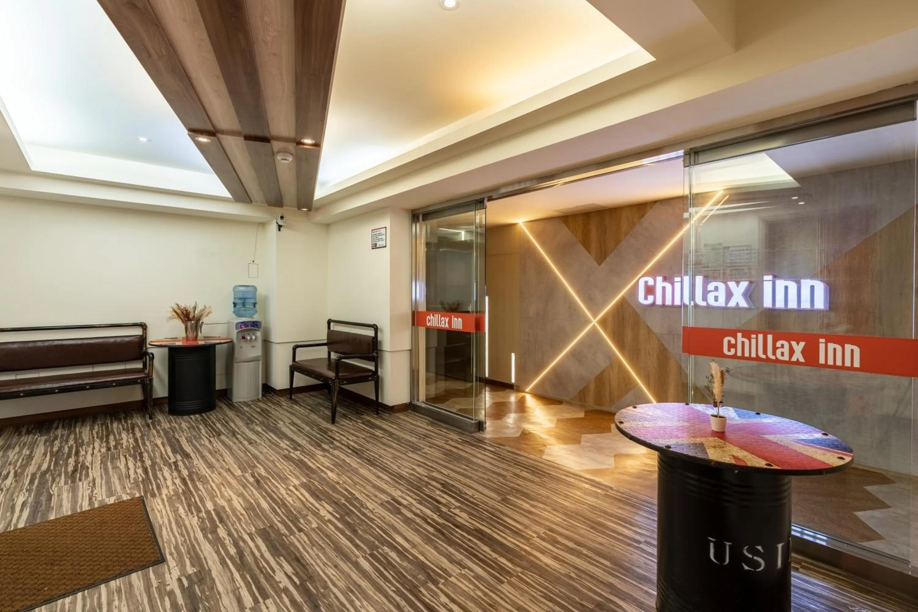 Seating area in Chillax Inn 知樂愛河館