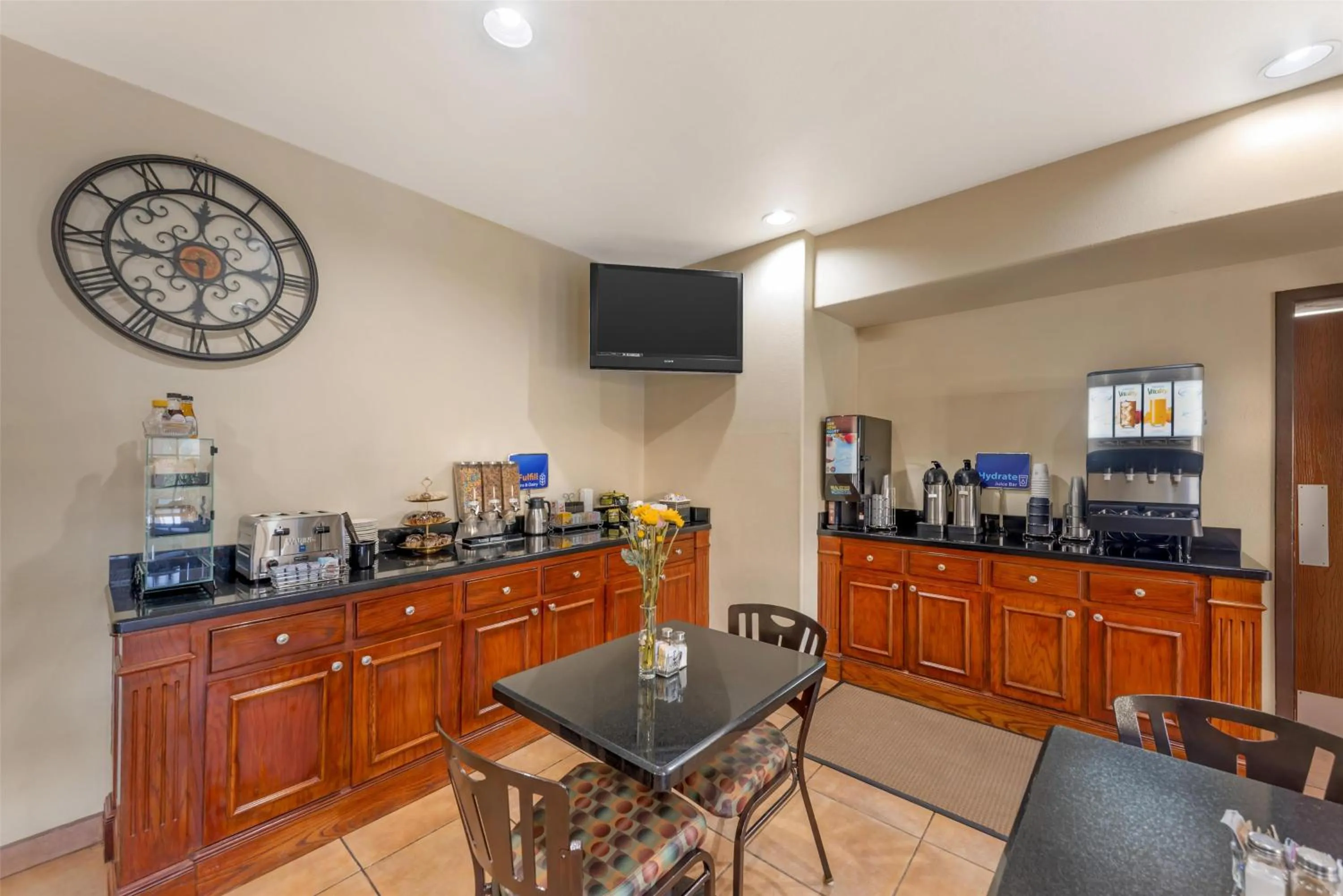 Breakfast in Best Western San Isidro Inn