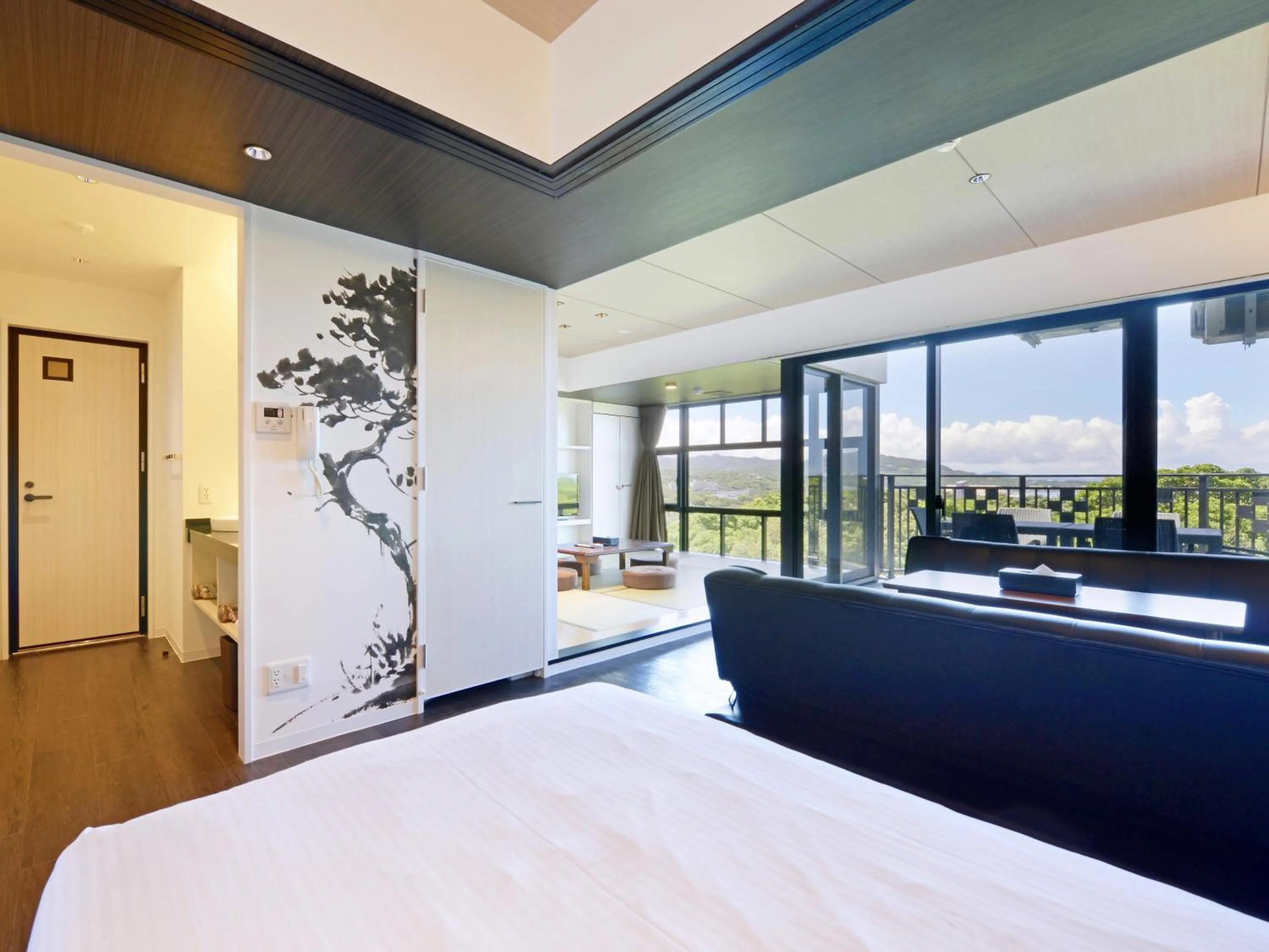 Photo of the whole room, Bed in Karry CONDO CHURAUMI