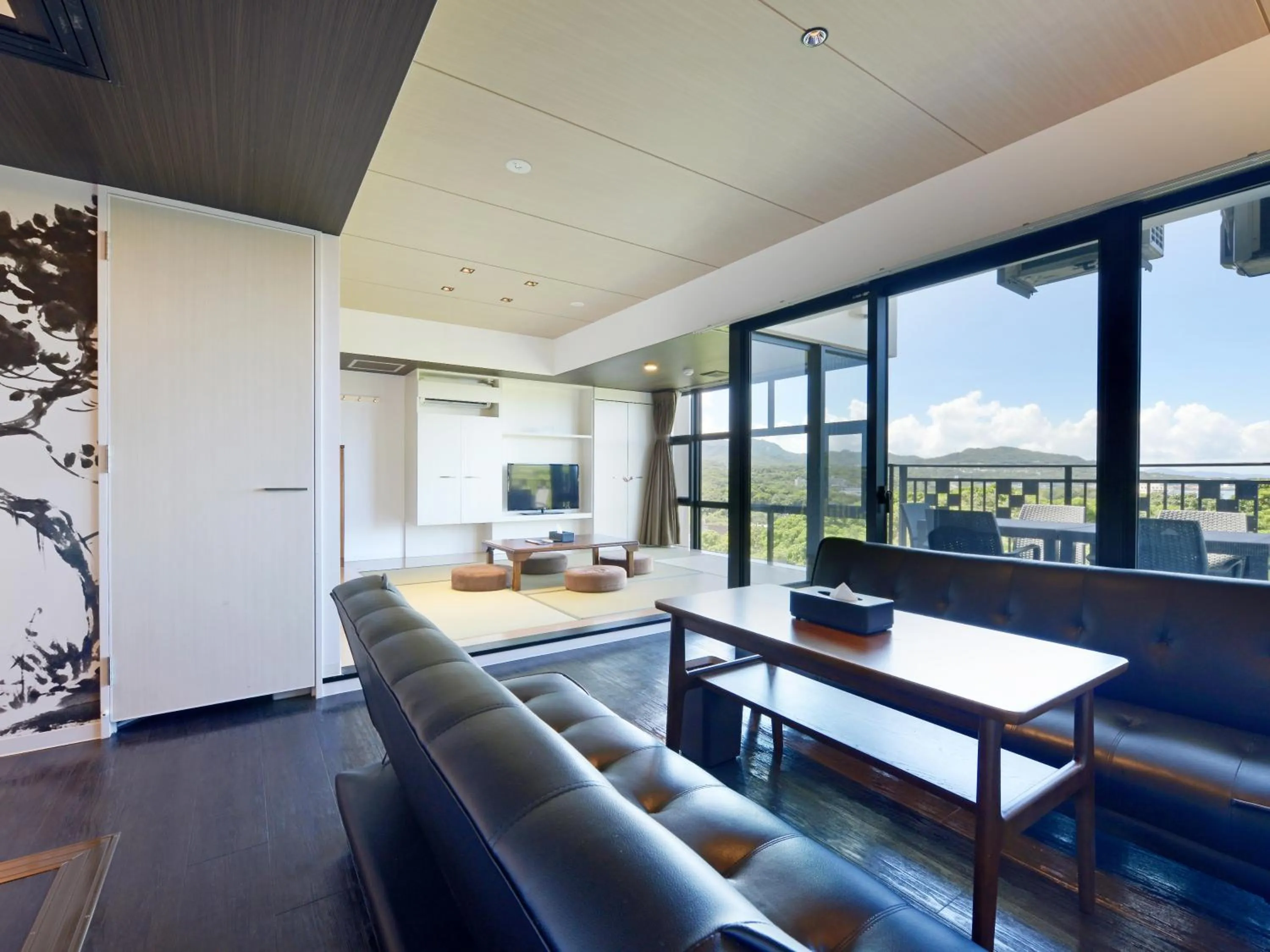 Photo of the whole room in Karry CONDO CHURAUMI