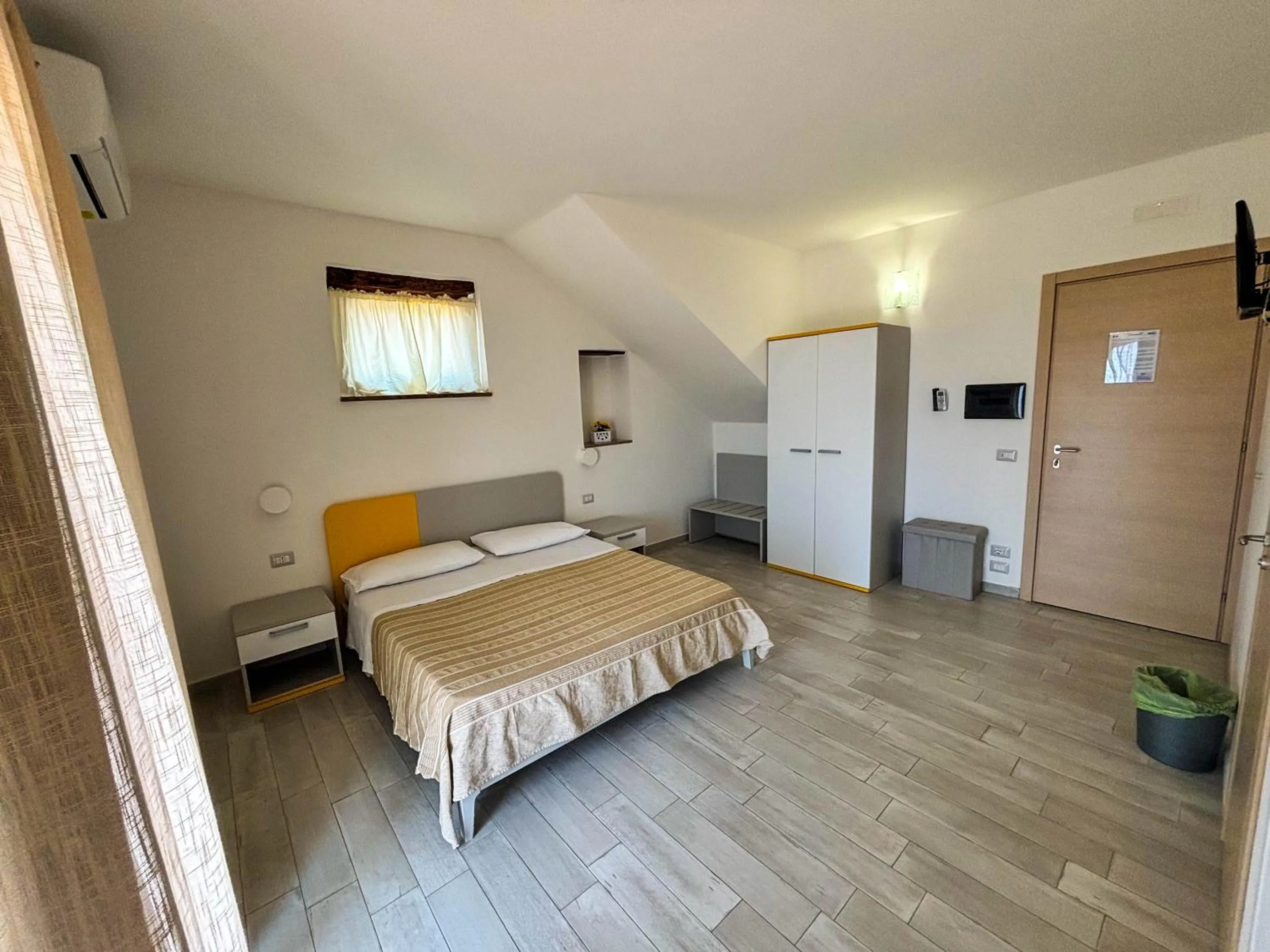 Bedroom, Bed in Tramonti d'Oro