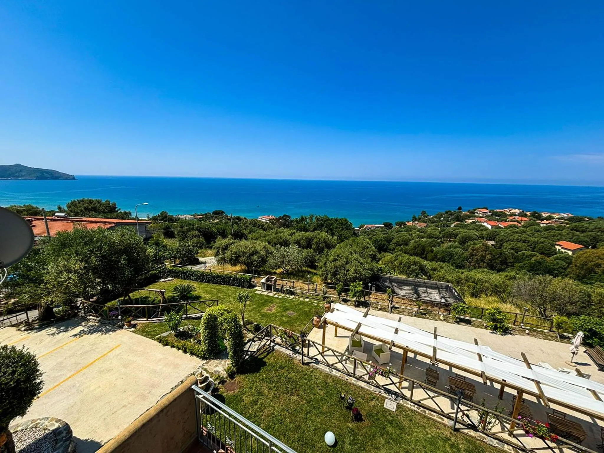 Sea view in Tramonti d'Oro